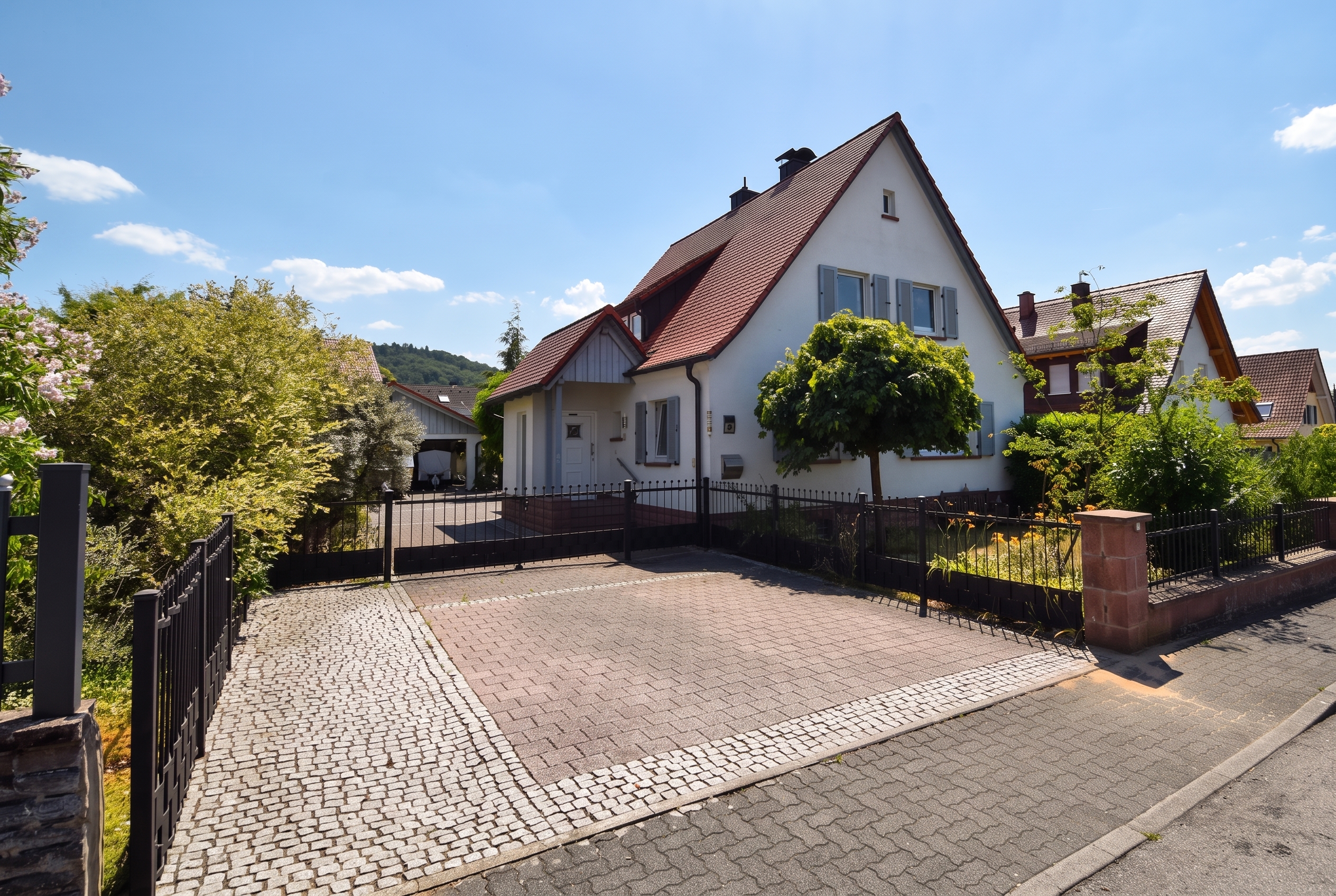 Charmant, privat und voller Möglichkeiten - Familienidylle in begehrter Wohnlage von Erlenbach