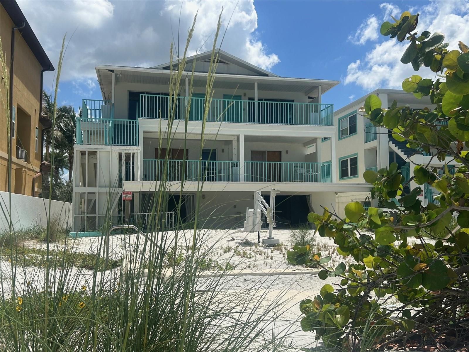 100 Feet of Gulf Frontage