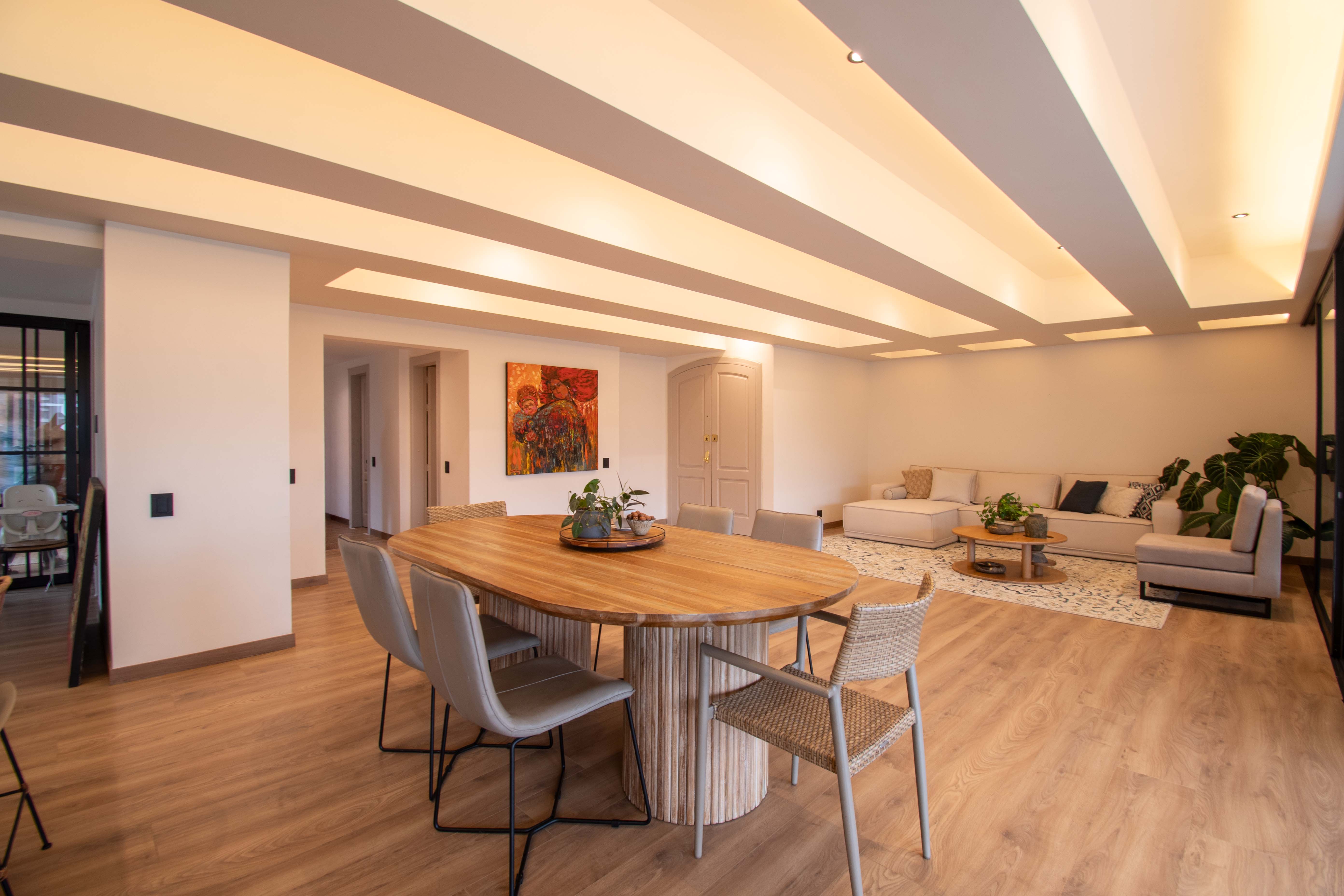 Apartamento con balcón para venta en Los Balsos, El Poblado