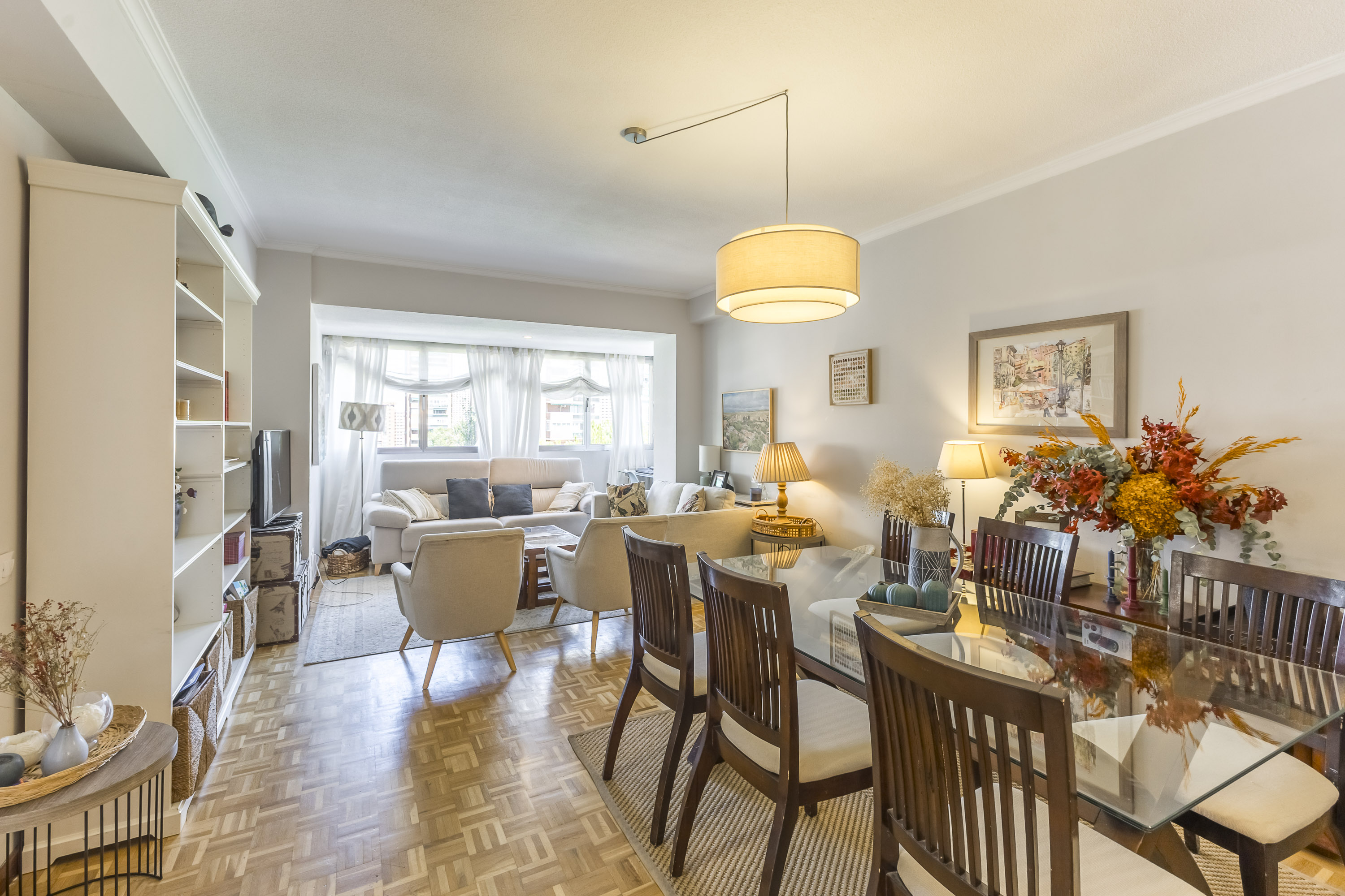 Spacious residence with impeccable potential in the heart of Arturo Soria
