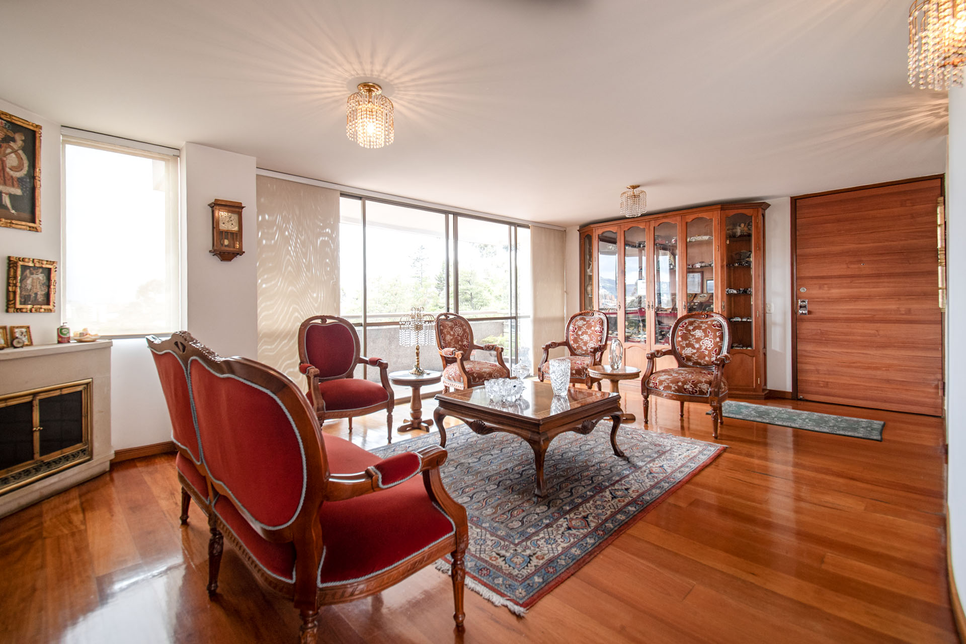 Apartamento con balcón para venta en Gratamira