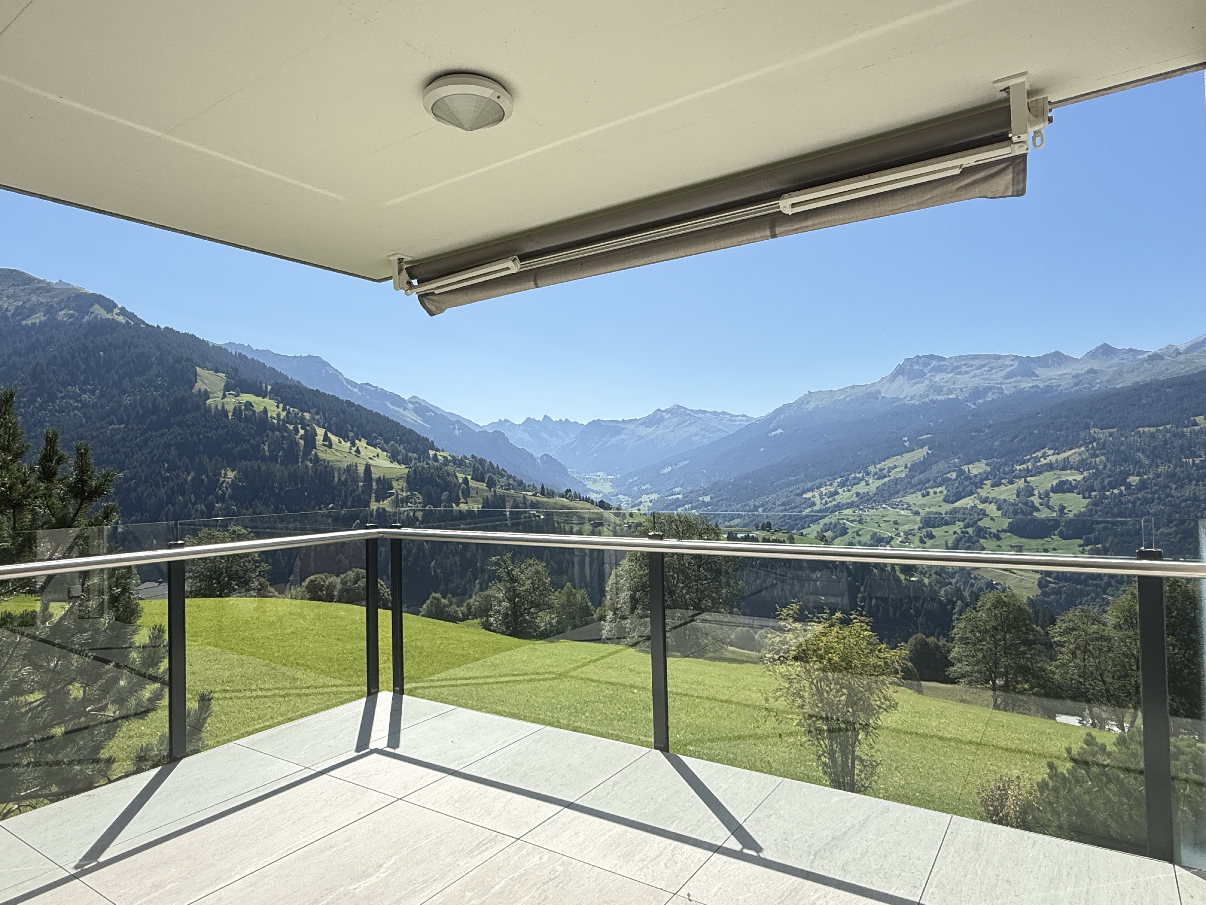 High above Pany – a prime seat in the mountains