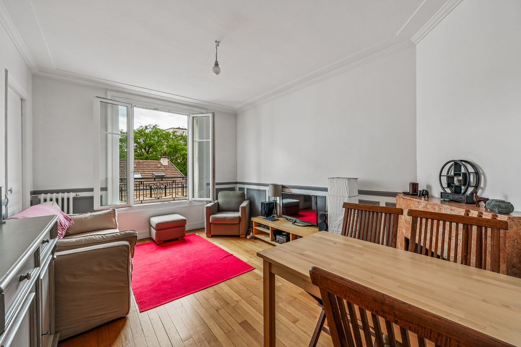 Paris 15th - Lovely 2-room 55 m² with old-world charm - Georges-Brassens