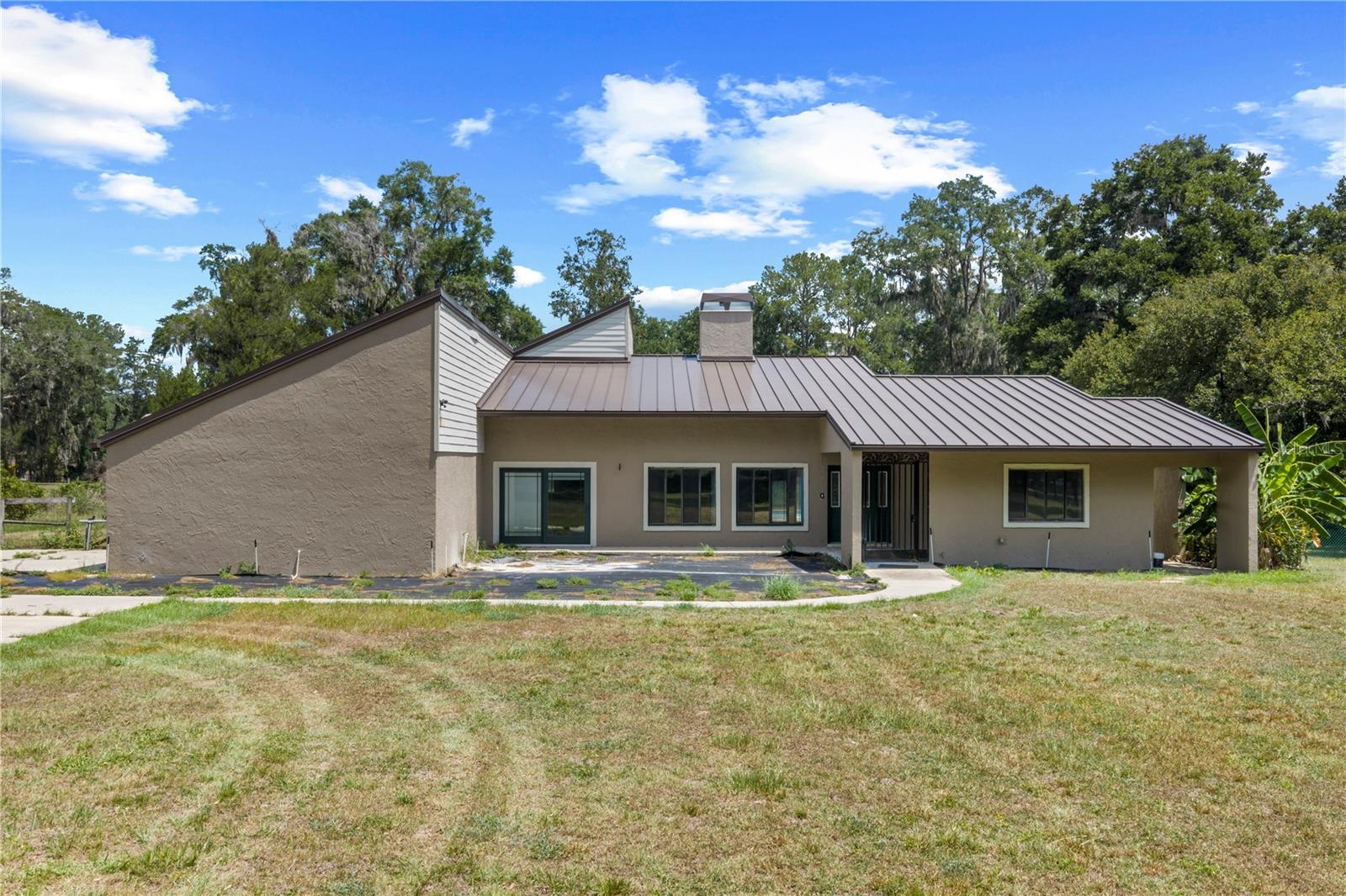 Renovated Ocala Estate with Pool & Barn
