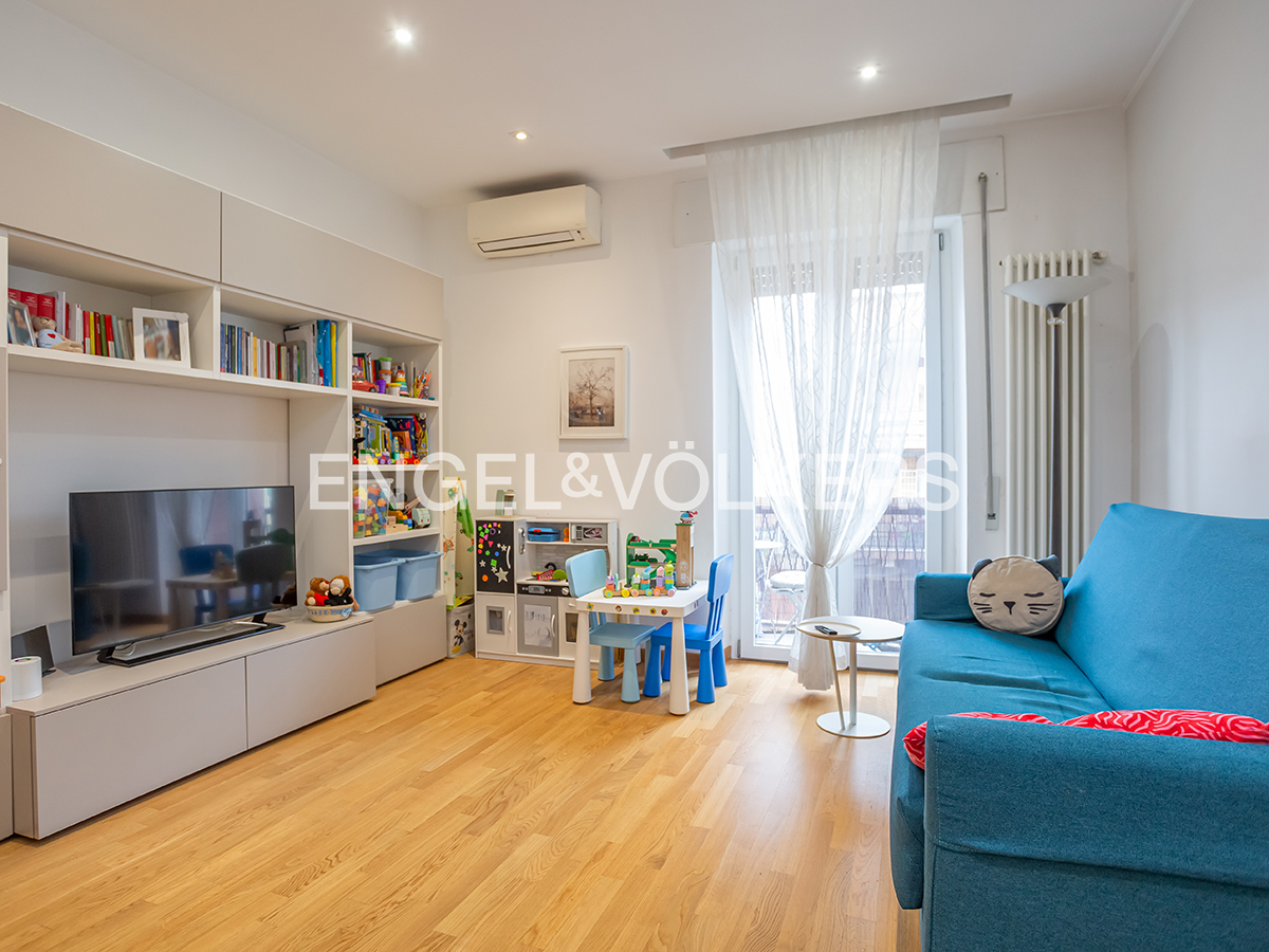 Renovated two-room apartment in Colli Albani