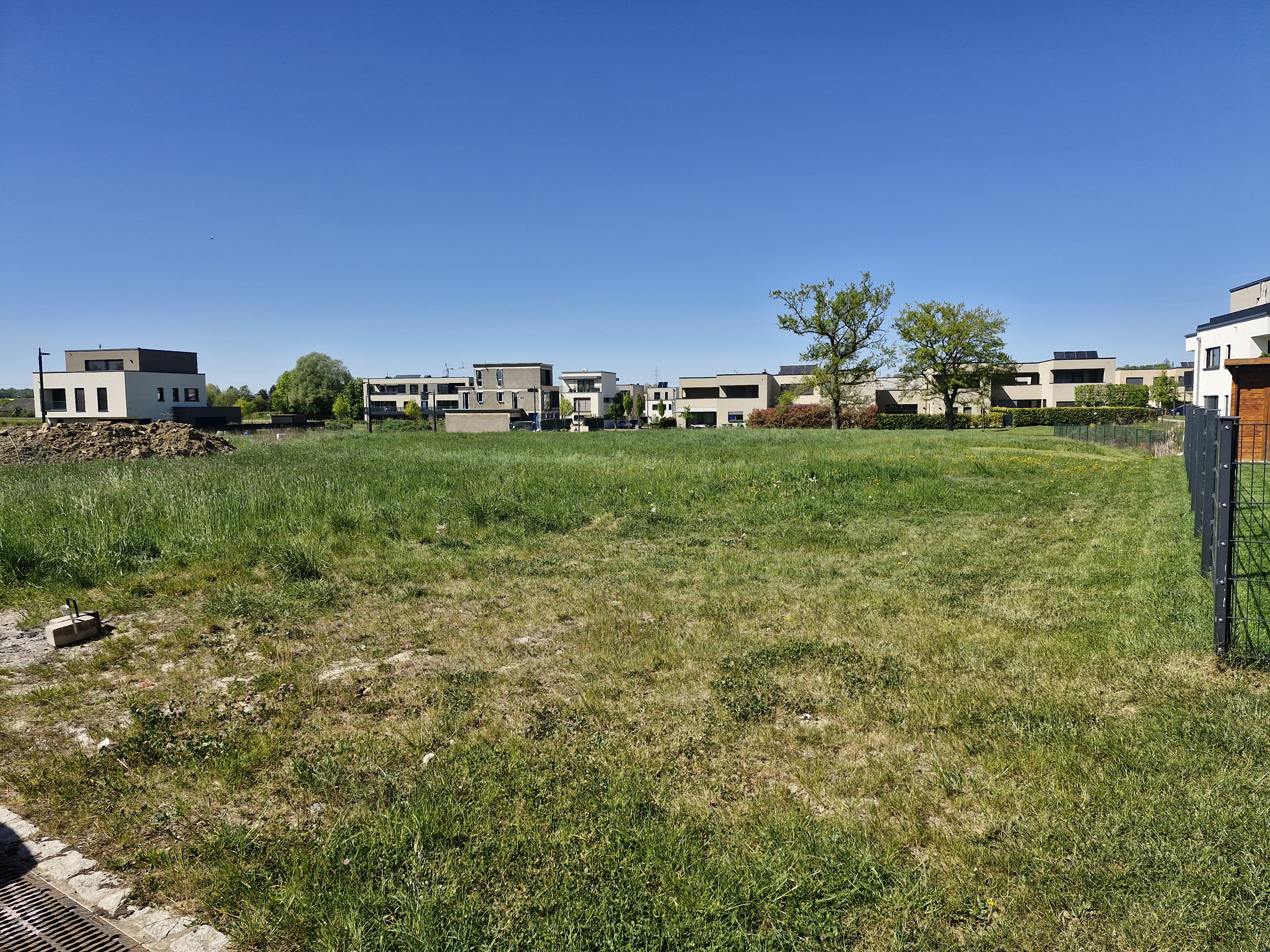 Terrain à bâtir de 4a69ca dans le nouveau quartier “An Erzelt” à Bertrange