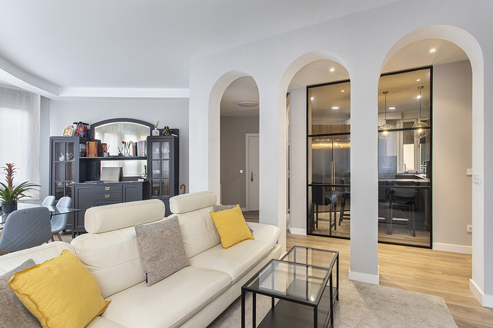 Renovated and furnished apartment for rent