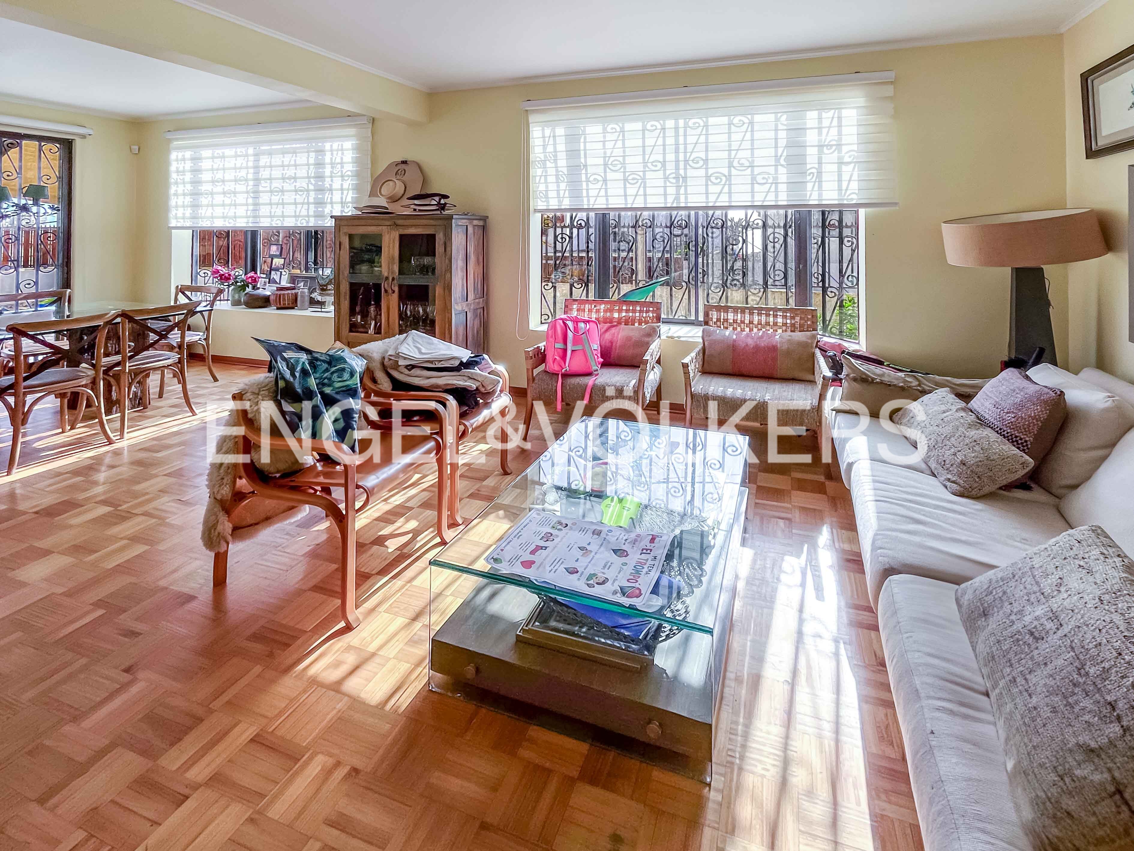 Casa 5D 4B con piscina y gran patio, Jardines del Sur