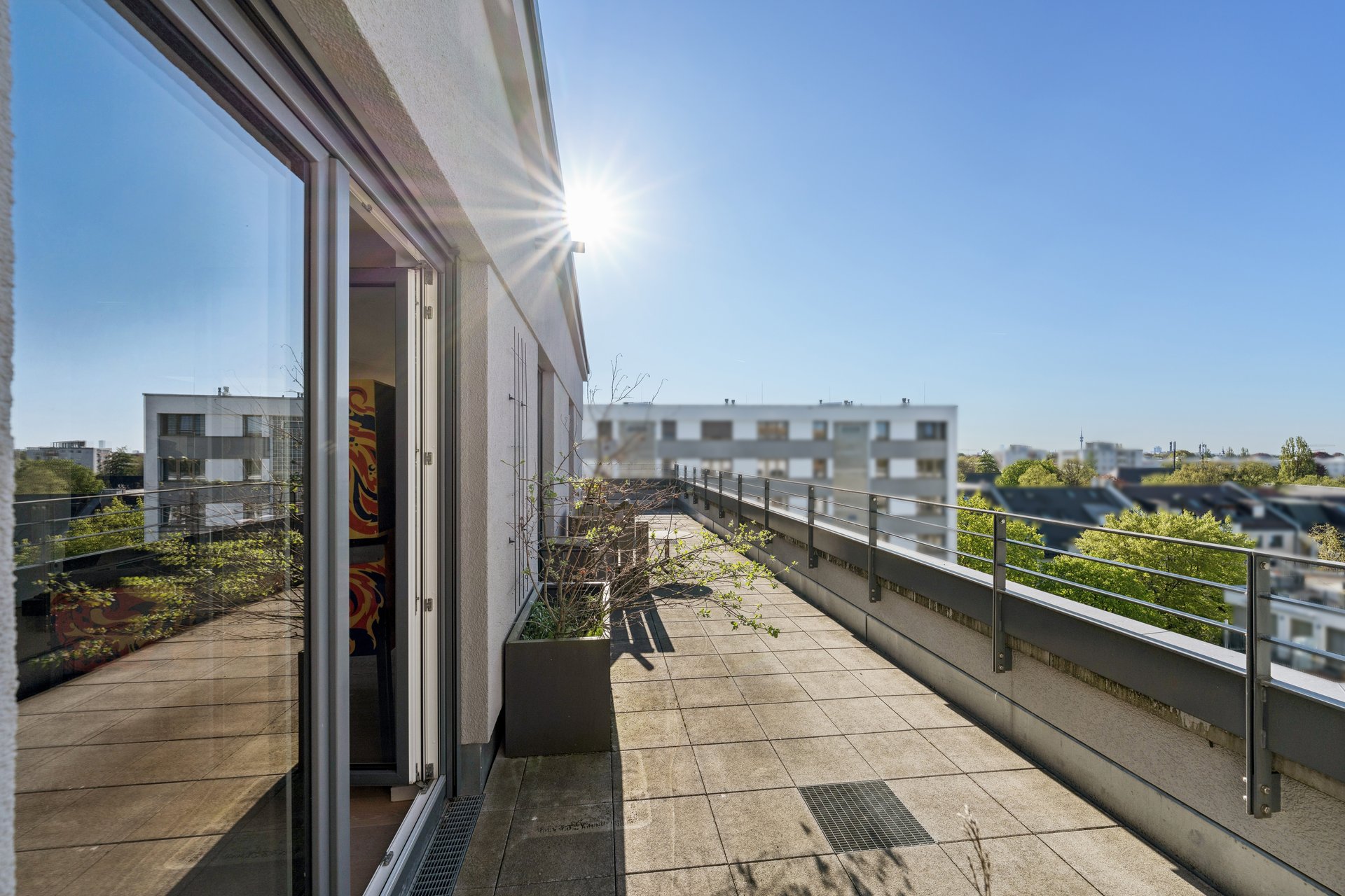 Einzigartiges Penthouse mit nahezu umlaufender Terrasse & maximaler Privatsphäre