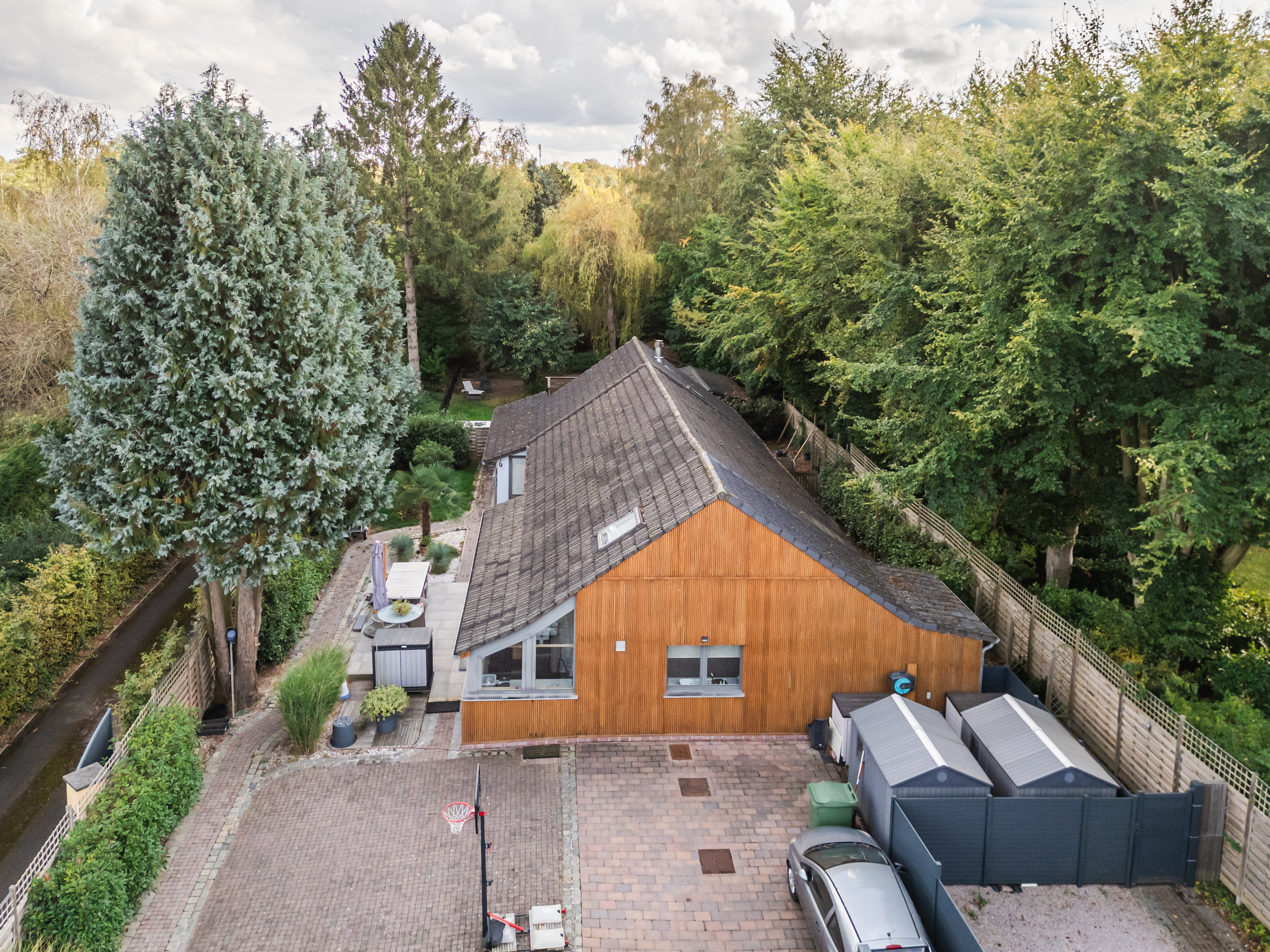 Volumineuse villa de type bungalow aux multiples possibilités d’évolution
