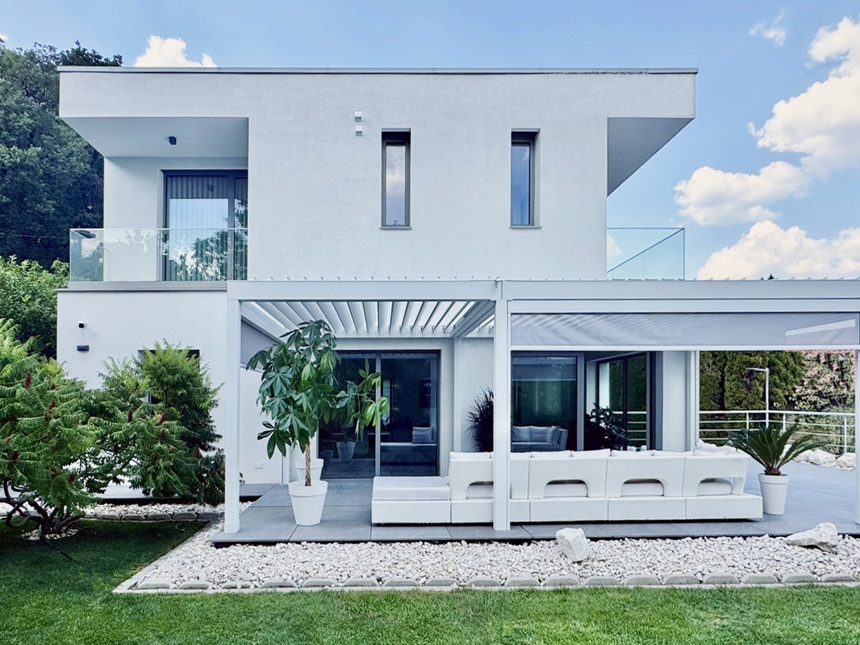 Modern Design & High-End Finishes Surrounded by Nature
