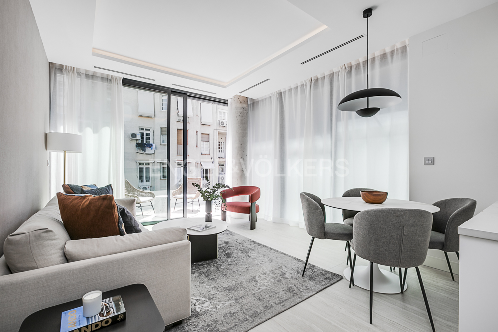 Luxury home for temporary rental with utilities included