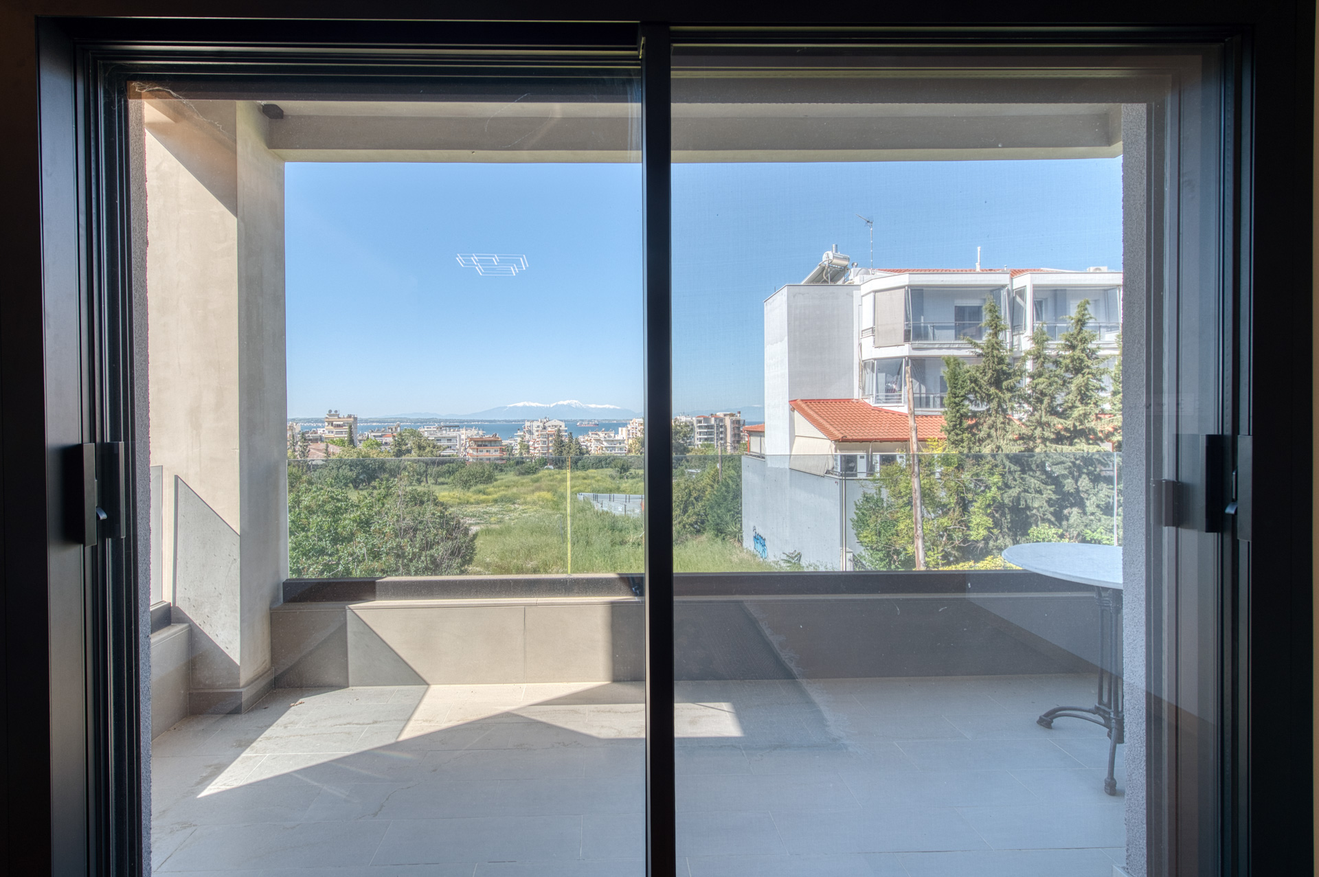 Stunning 2 bedroom luxury apartment in Kalamaria