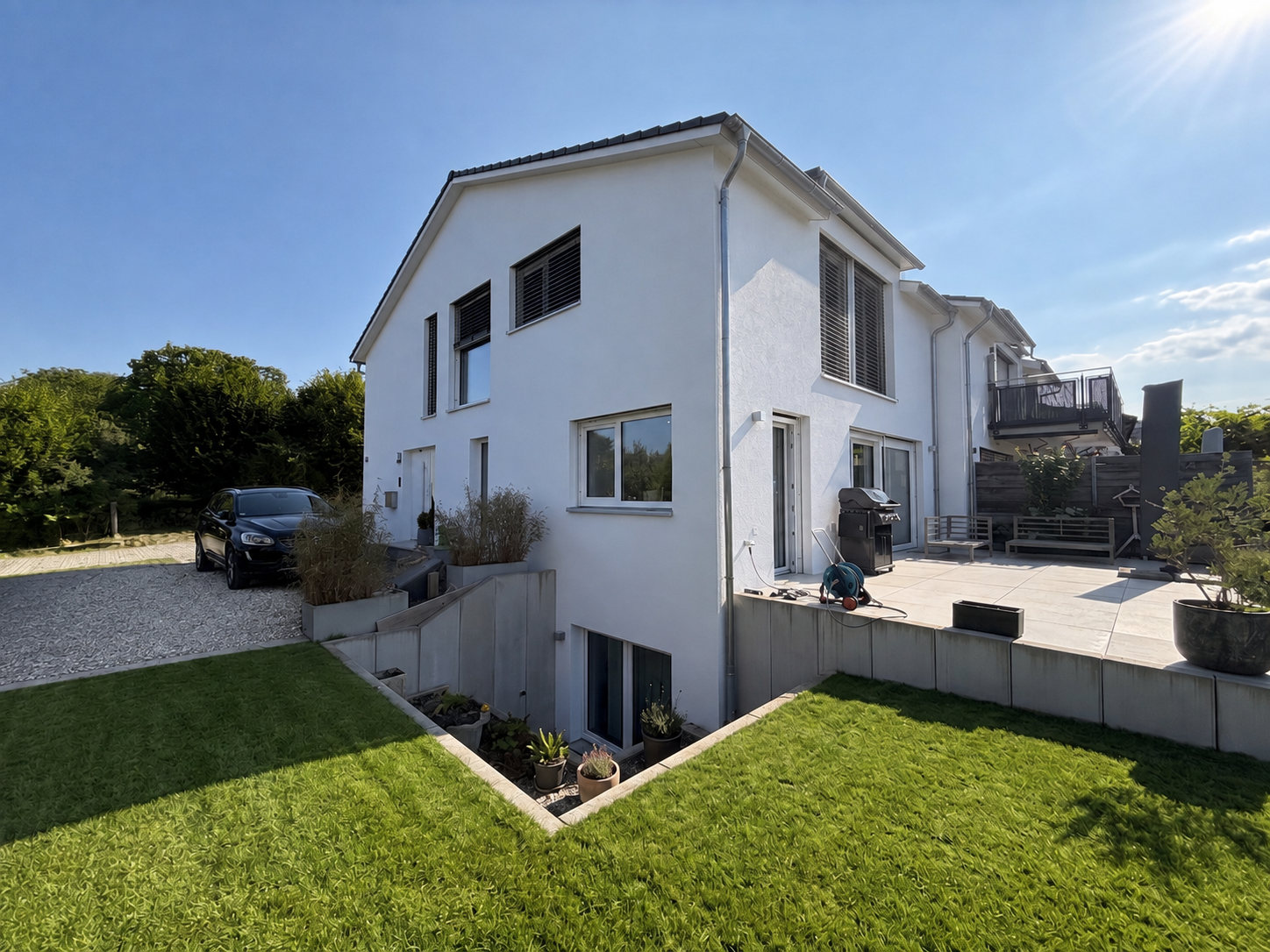 A+ Energieeffizienz in moderner Haushälfte in bester Lage