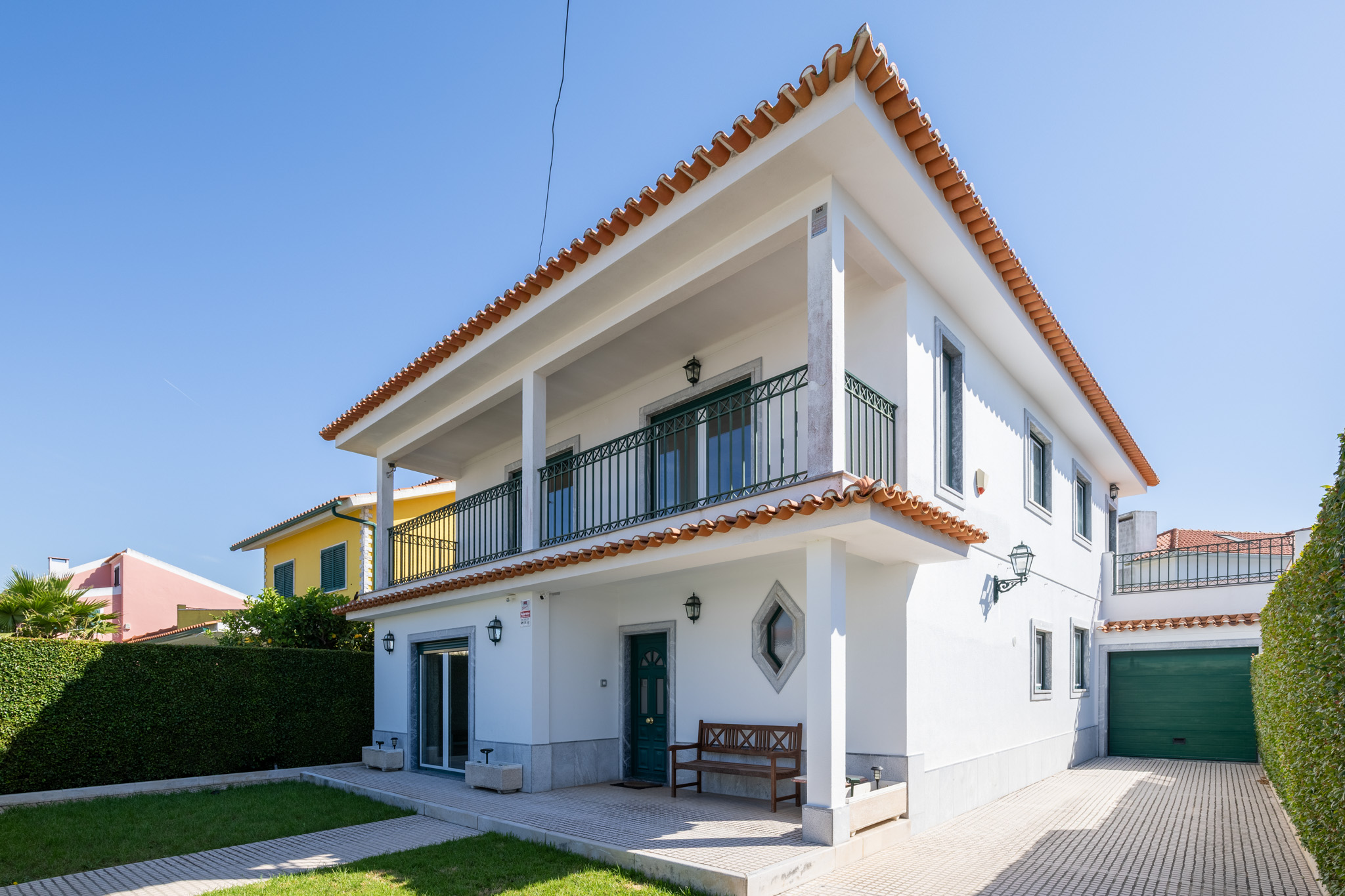 Beautiful 4-bedroom villa in Aroeira