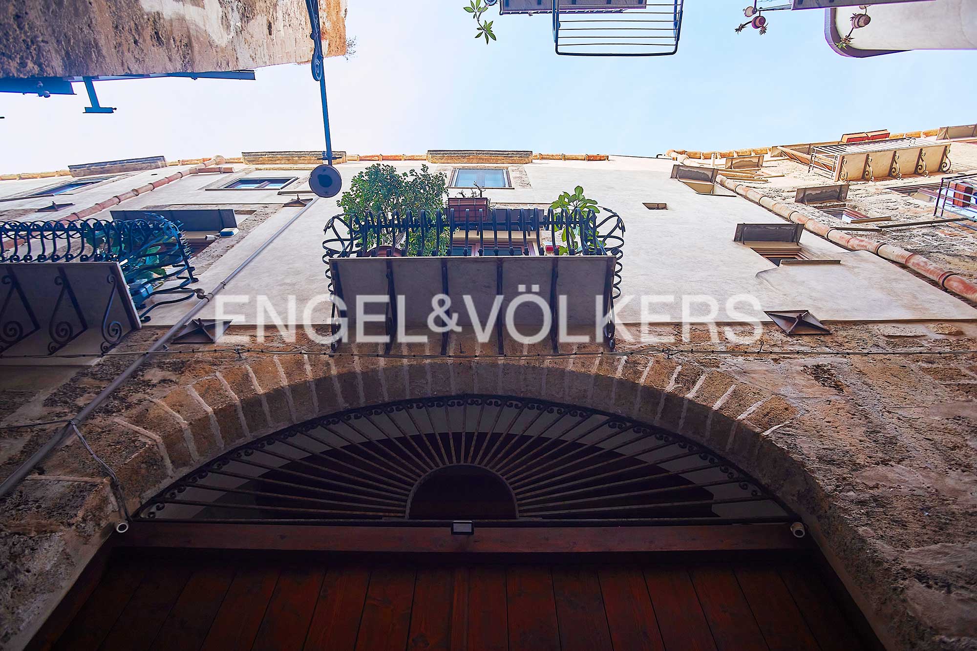Charming apartment in the prestigious Vatican Palace