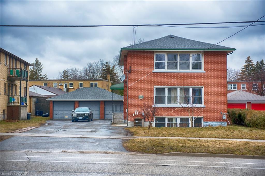 Renovated Bright & Spacious Main Floor Unit