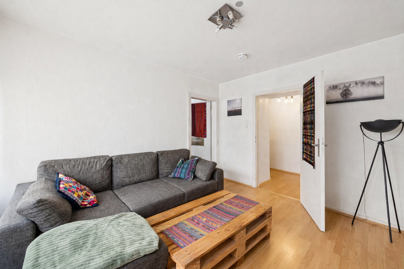 Living in the heart of Agnesviertel – Charming 3-room ground-floor apartment