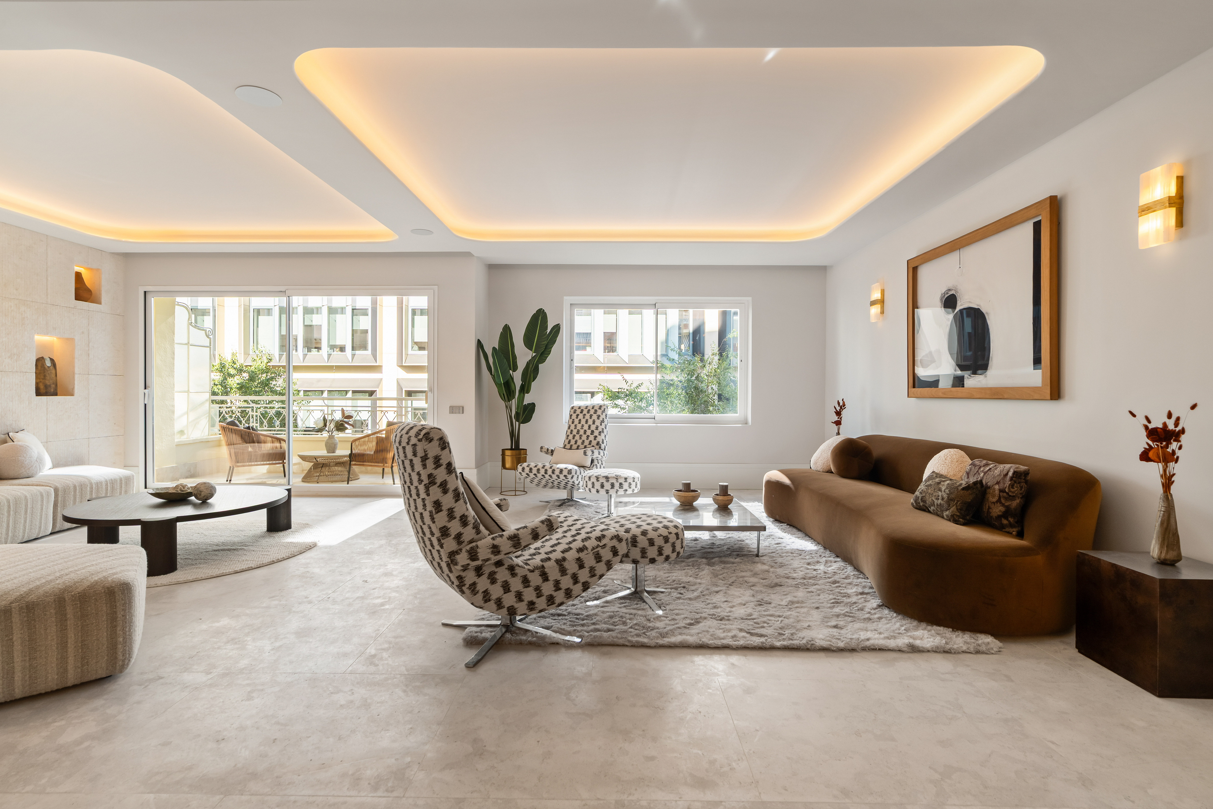 Magnificent luxury property with a terrace on Pinar Street.