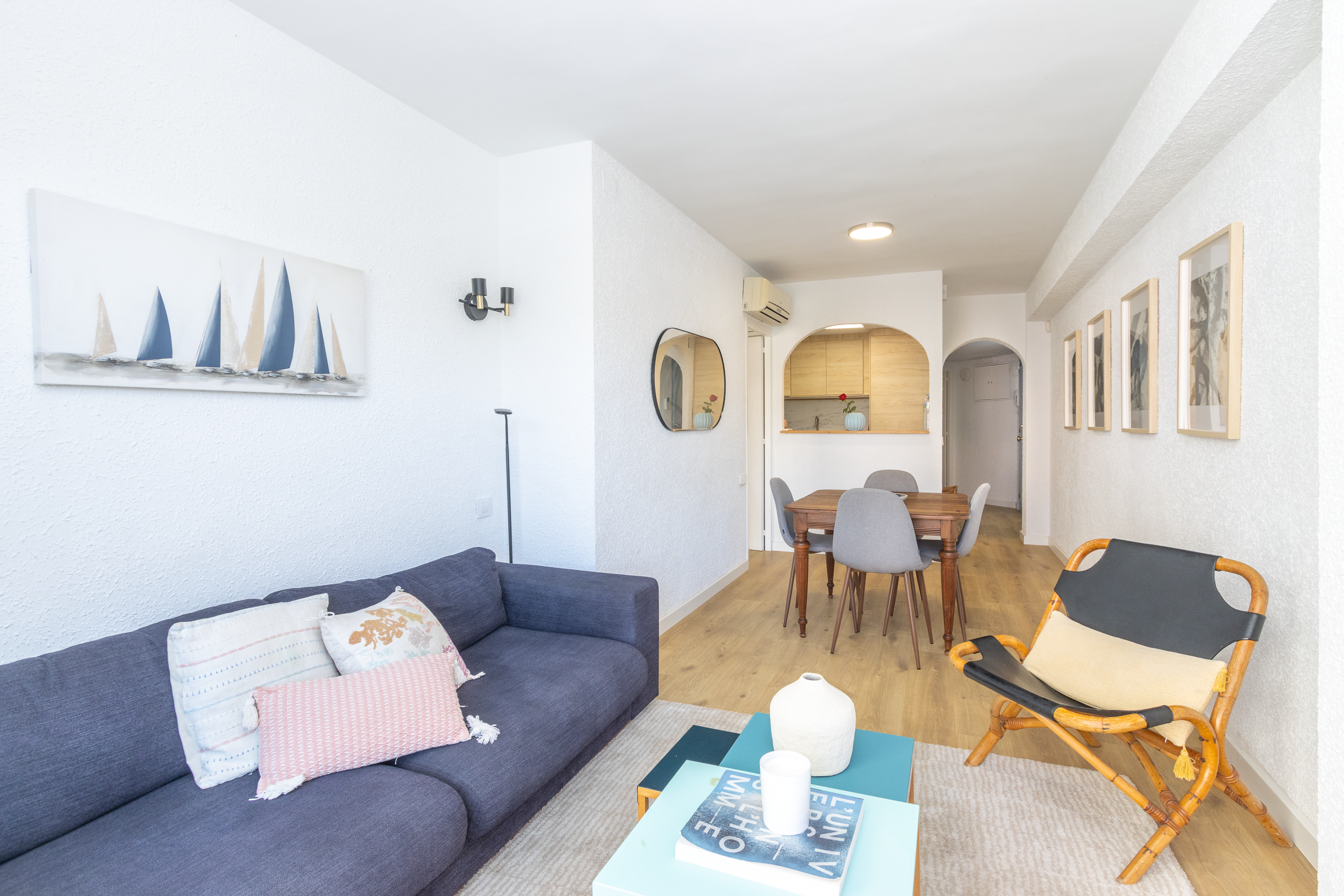 Renovierte Wohnung, 50 Meter vom Meer entfernt