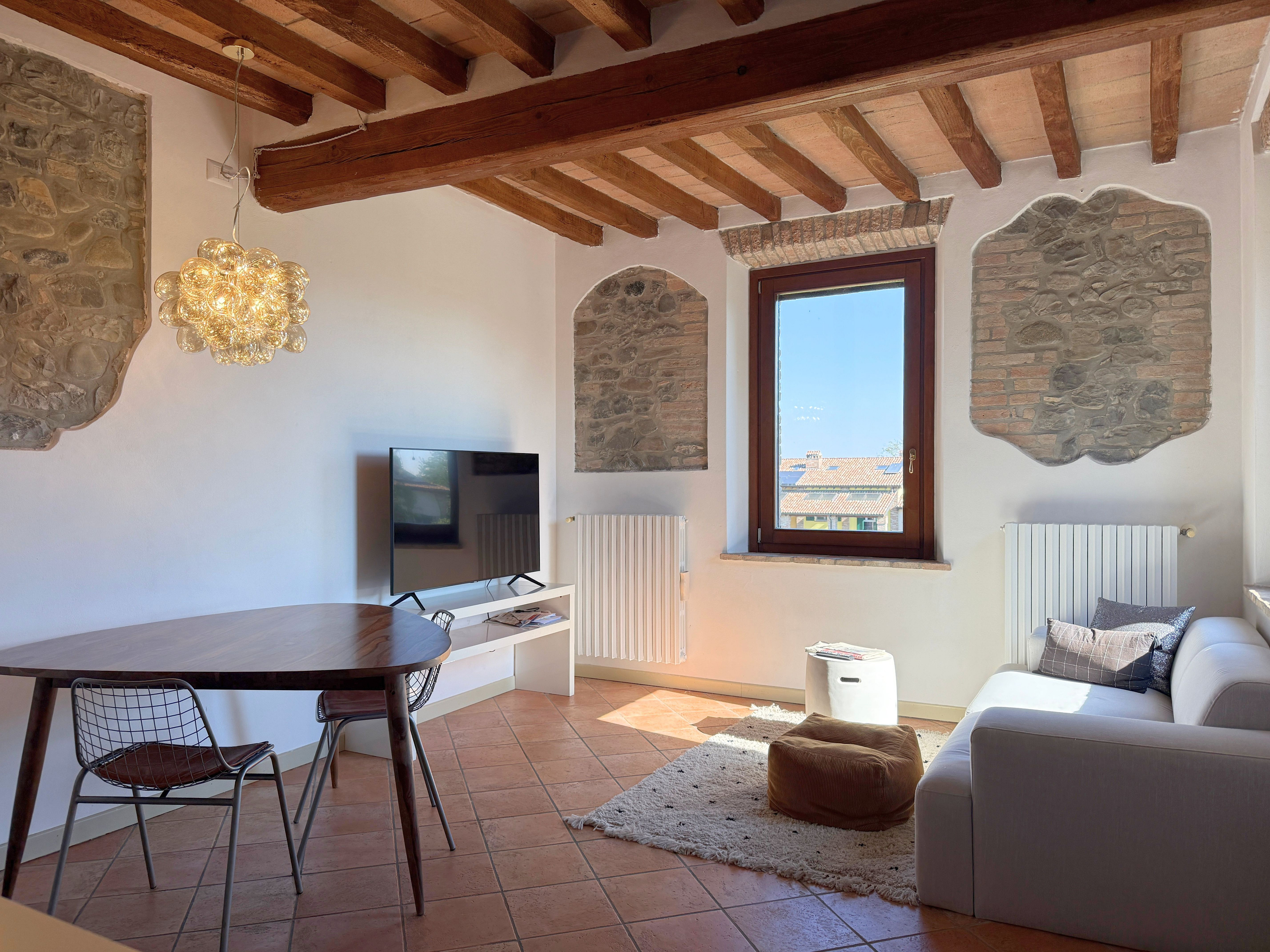 Quiet luxury in a courtyard setting