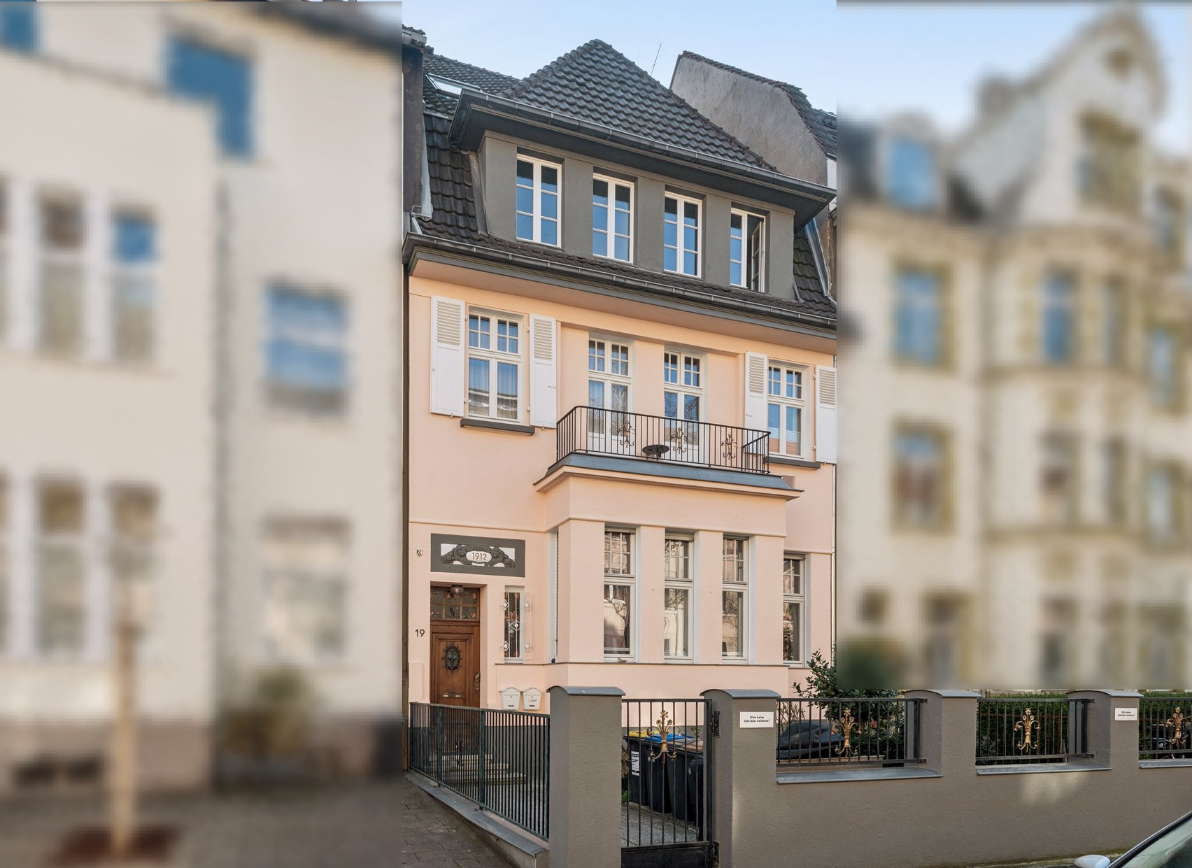 Lovingly renovated historic building on one of Neuehrenfeld’s most beautiful streets