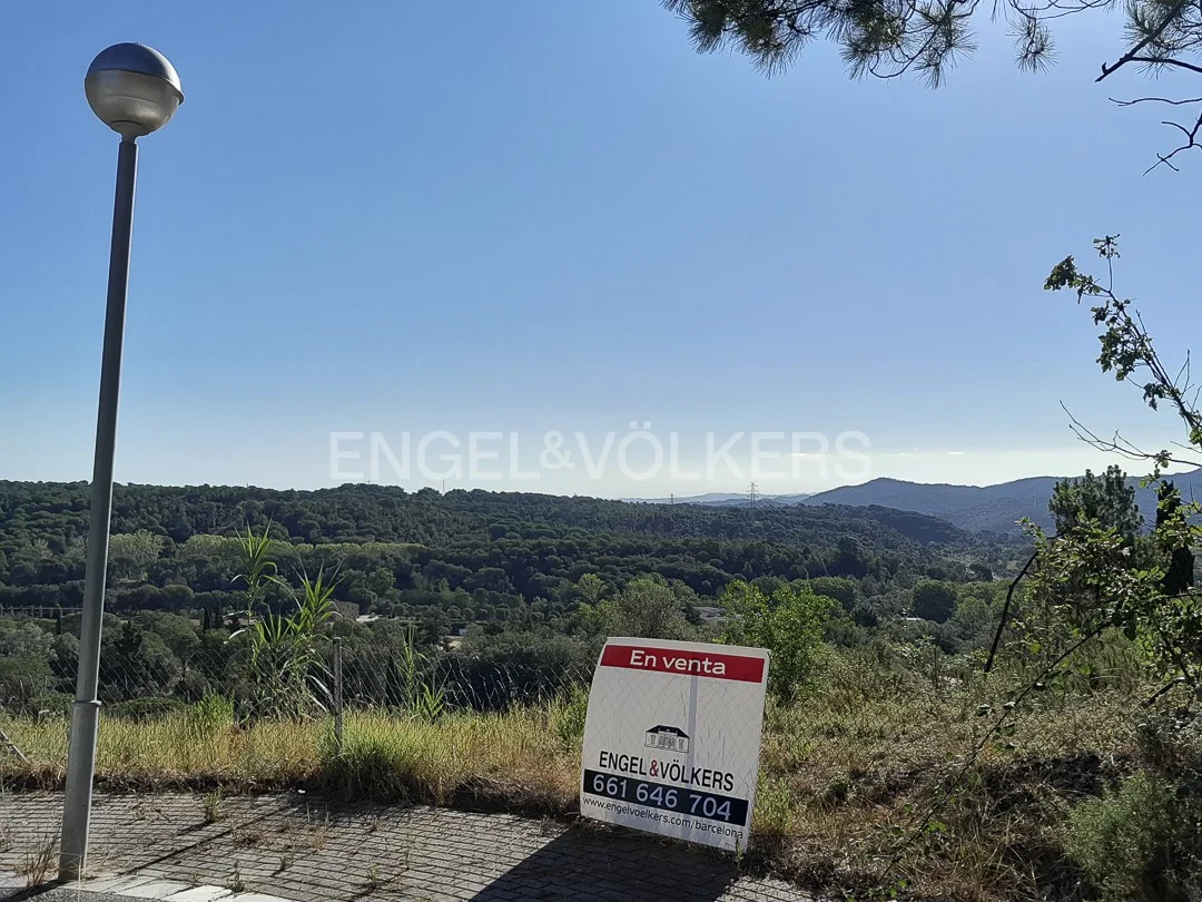 Plot with beautiful views in Sant Celoni