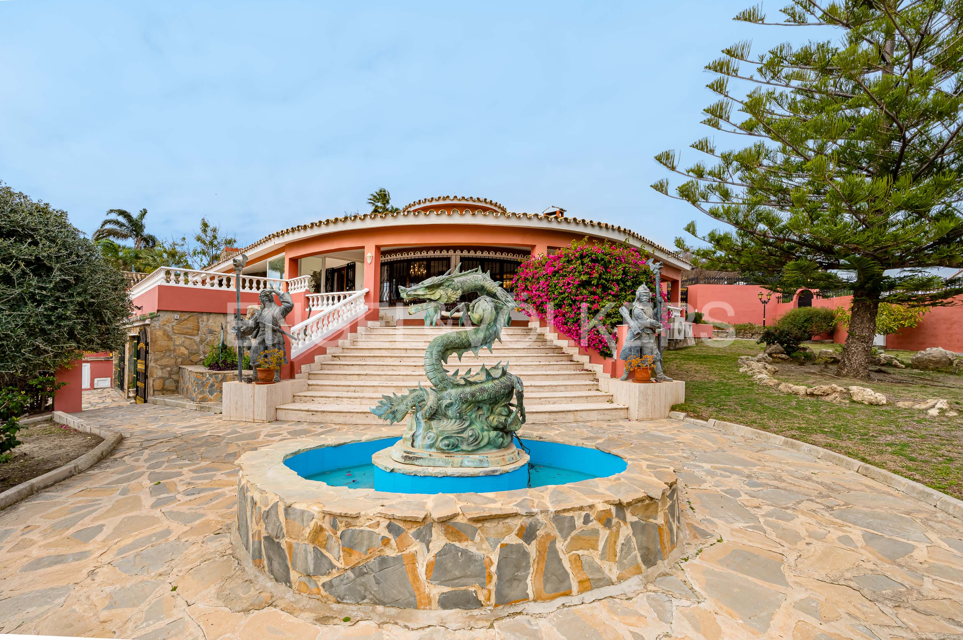 Magnificent Palace in Estepona