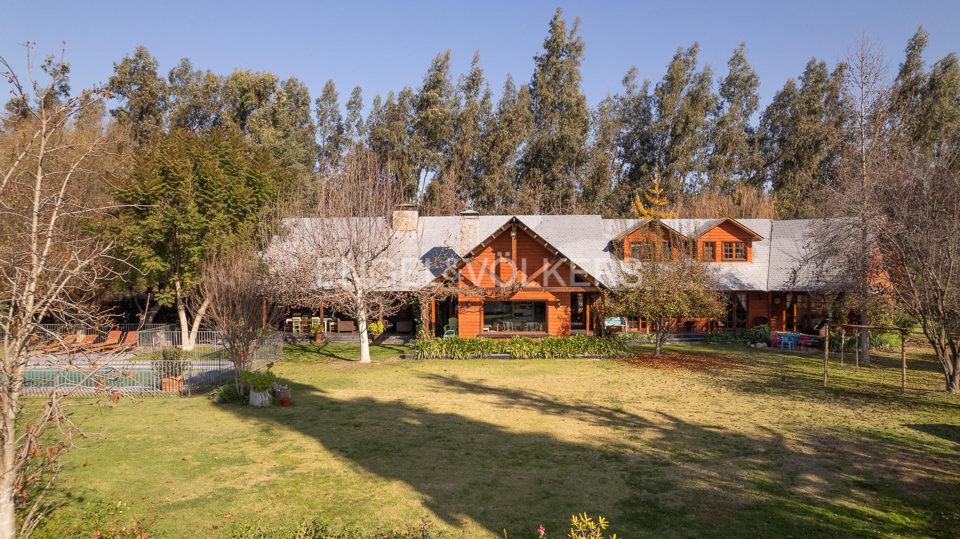 Casa estilo sureño, con vista a Cancha de Golf y Laguna