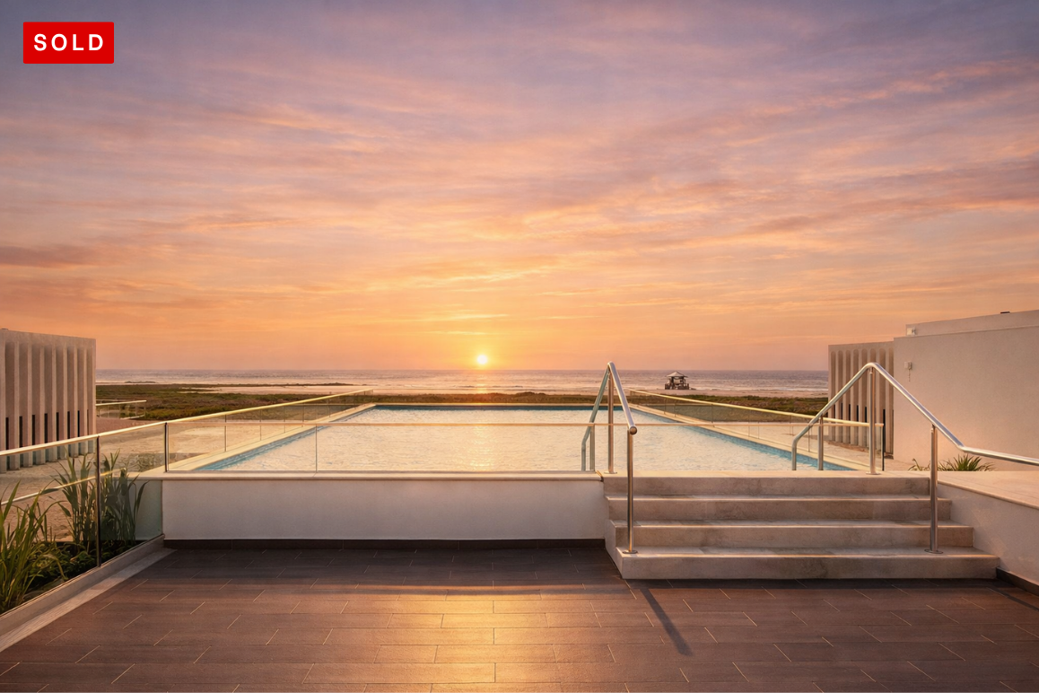 Two-Bedroom Apartment in Fuseta with Open Ria Formosa Views