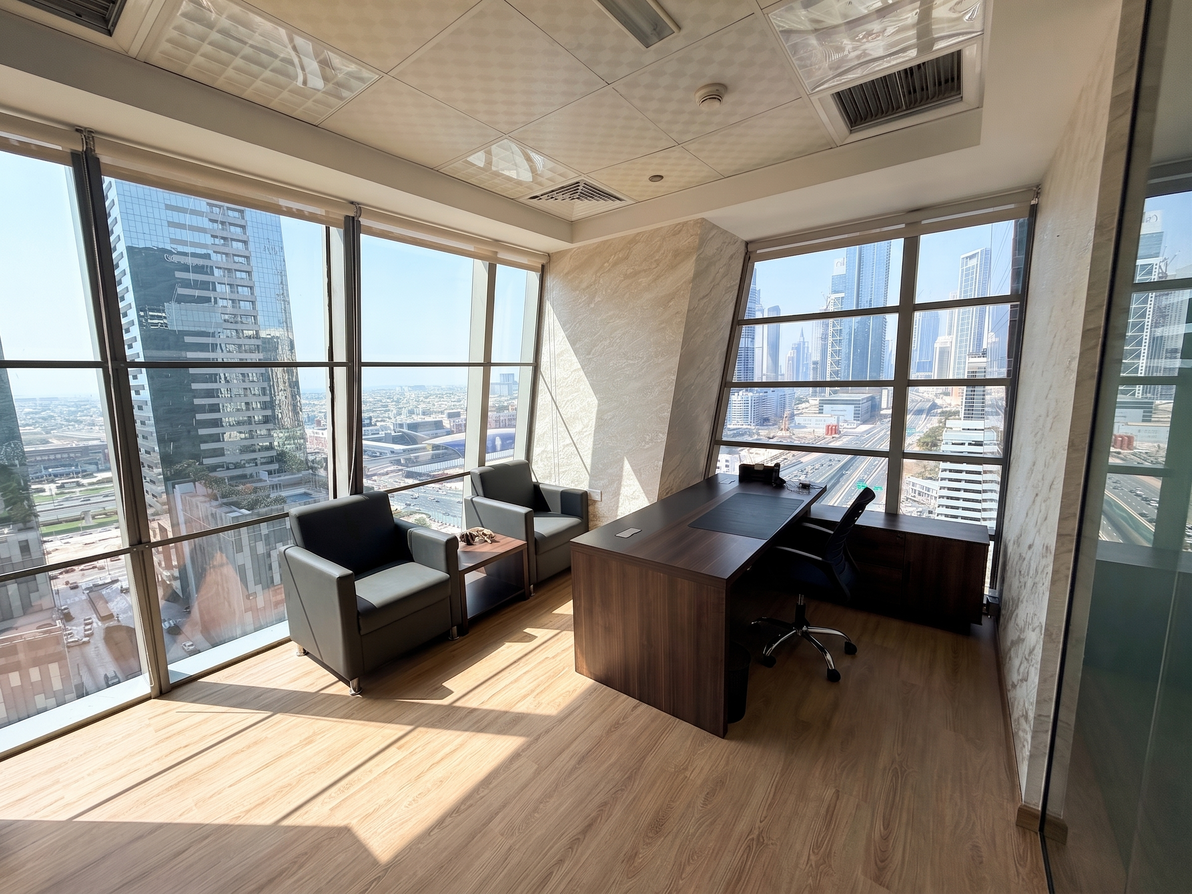Bright Office | Furnished| Near Metro