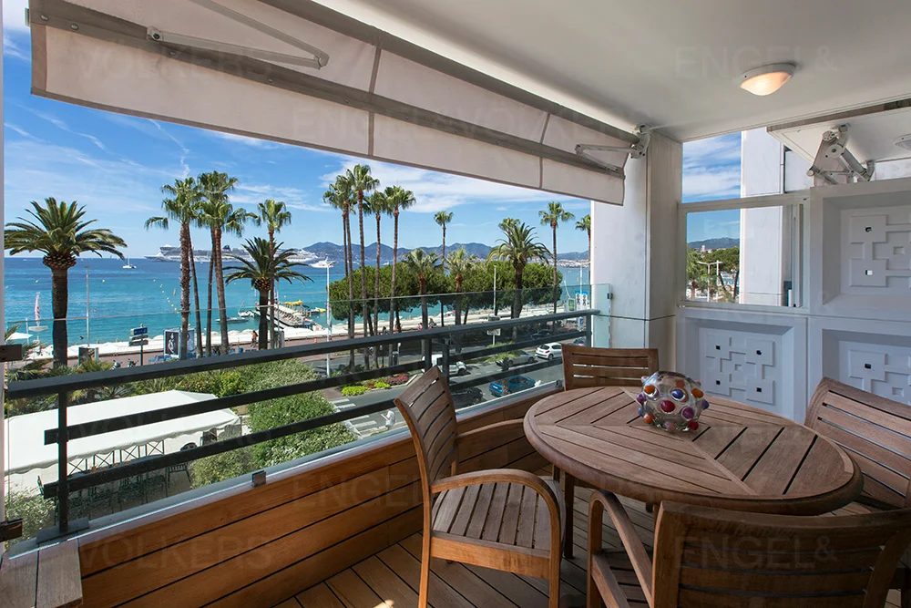 Panoramic sea views apartment, prestigious address Croisette