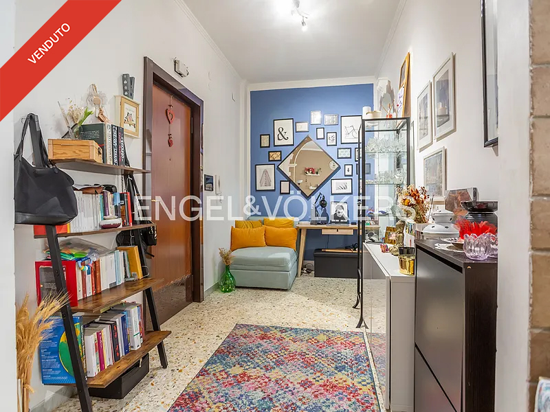 Spacious three-room apartment in excellent condition in Villa Gordiani