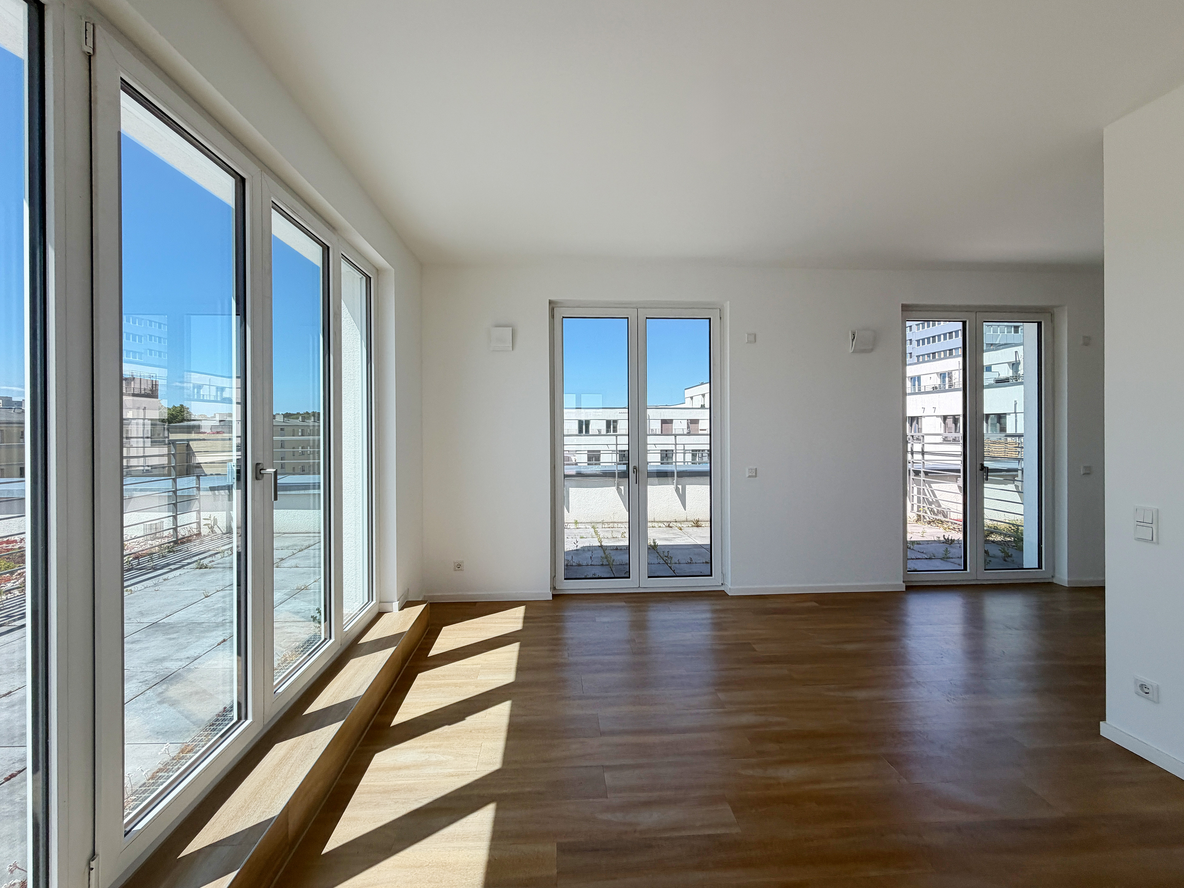 Lichtdurchflutetes Penthouse in den "Alboingärten"