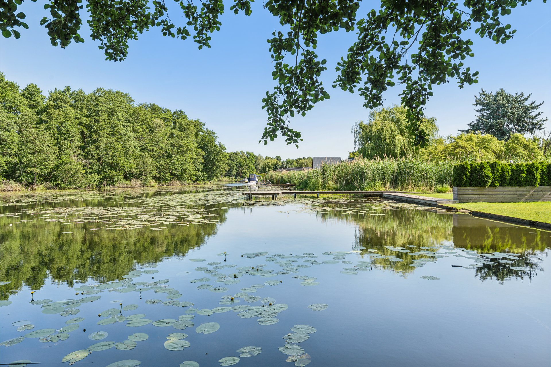 Provisionsfreies Baugrundstück nahe Krossinsee – ca. 1.000 m², optional mit Wasserzugang