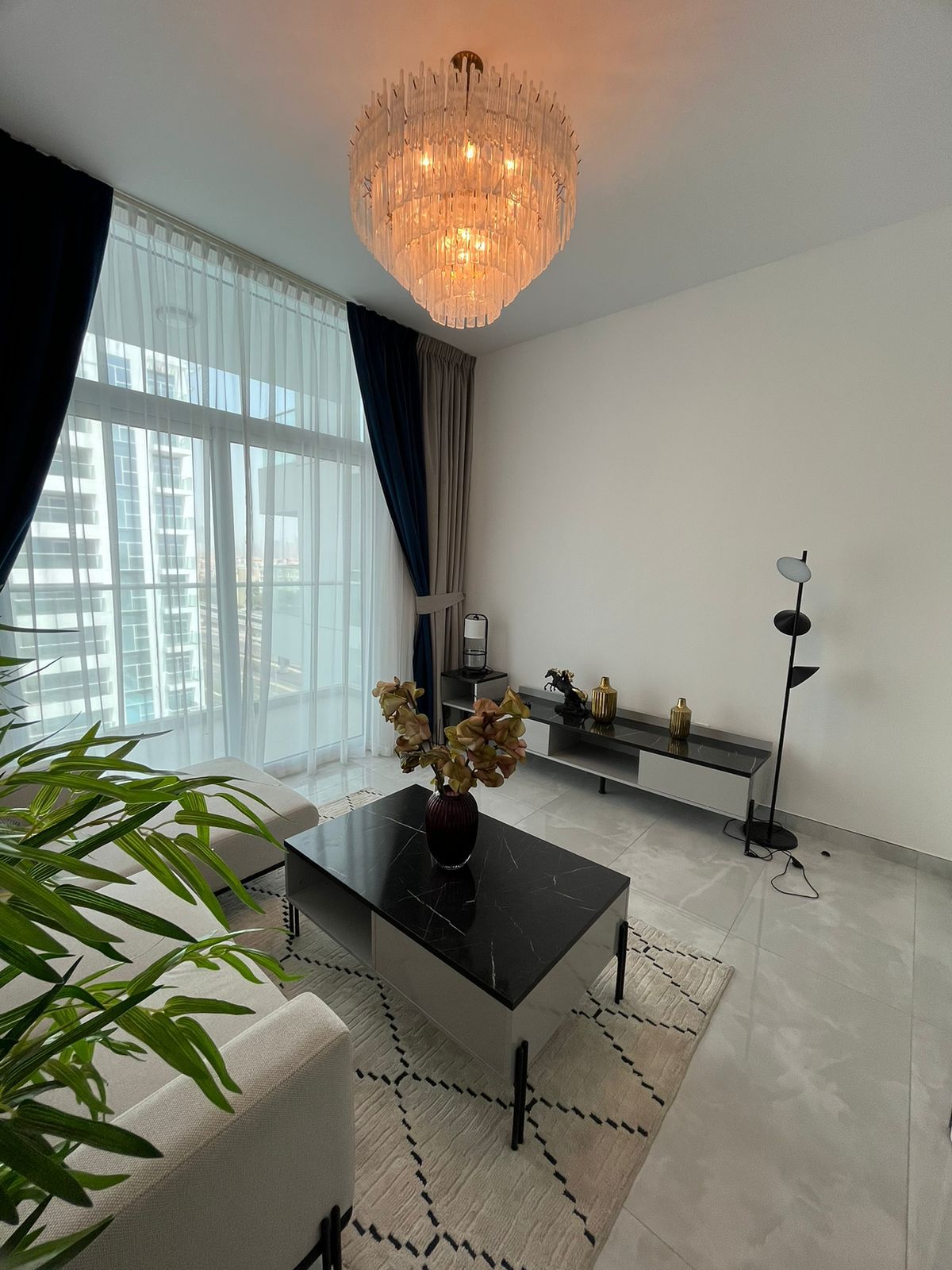 Vacant | Upgraded | Luxury Furnished