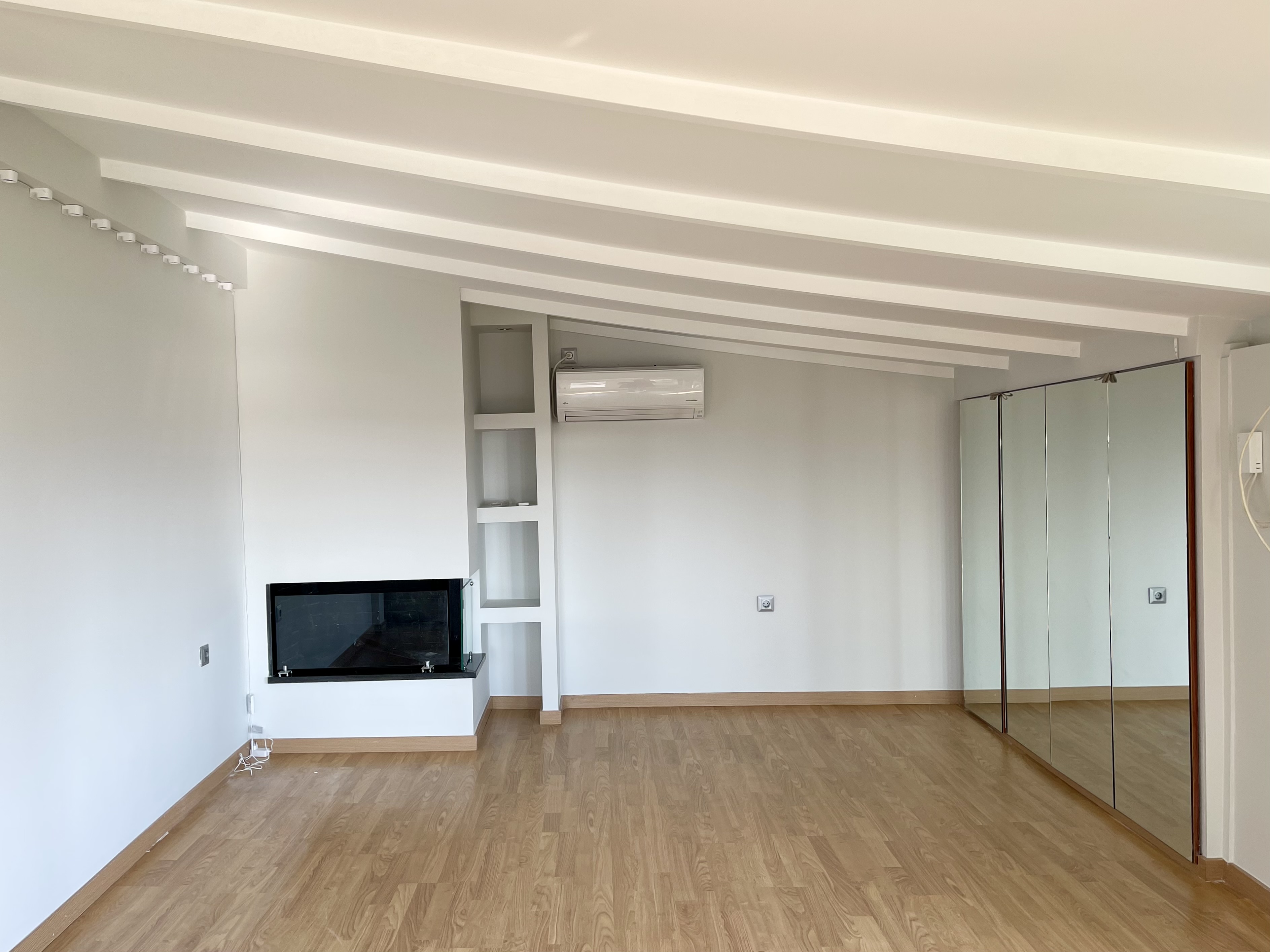 Penthouse studio 52sq.m with panoramic sea views