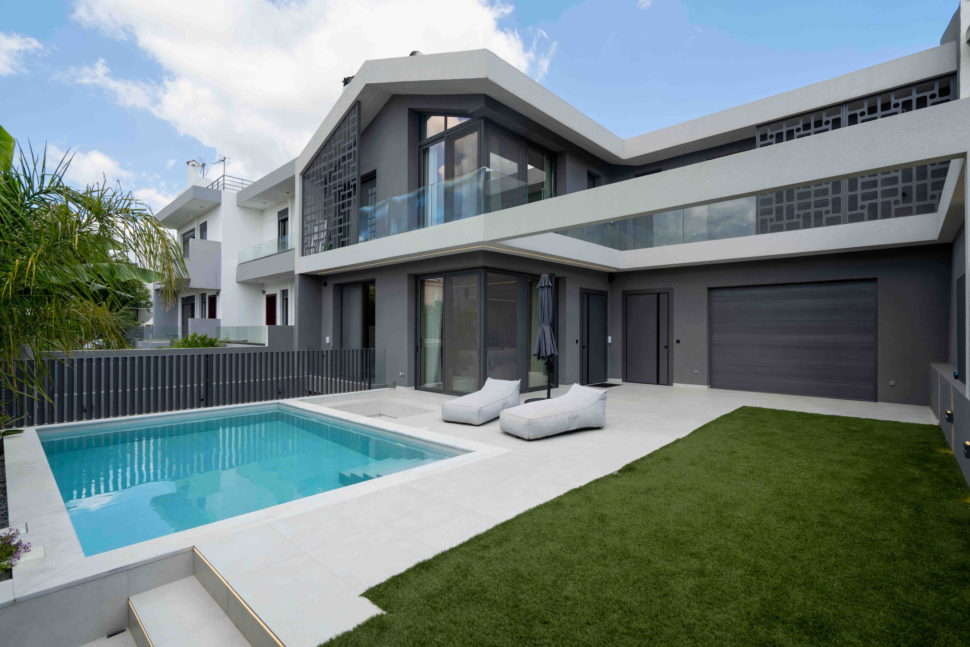 Luxury newly built maisonettes with pool in Adames, Kifisia
