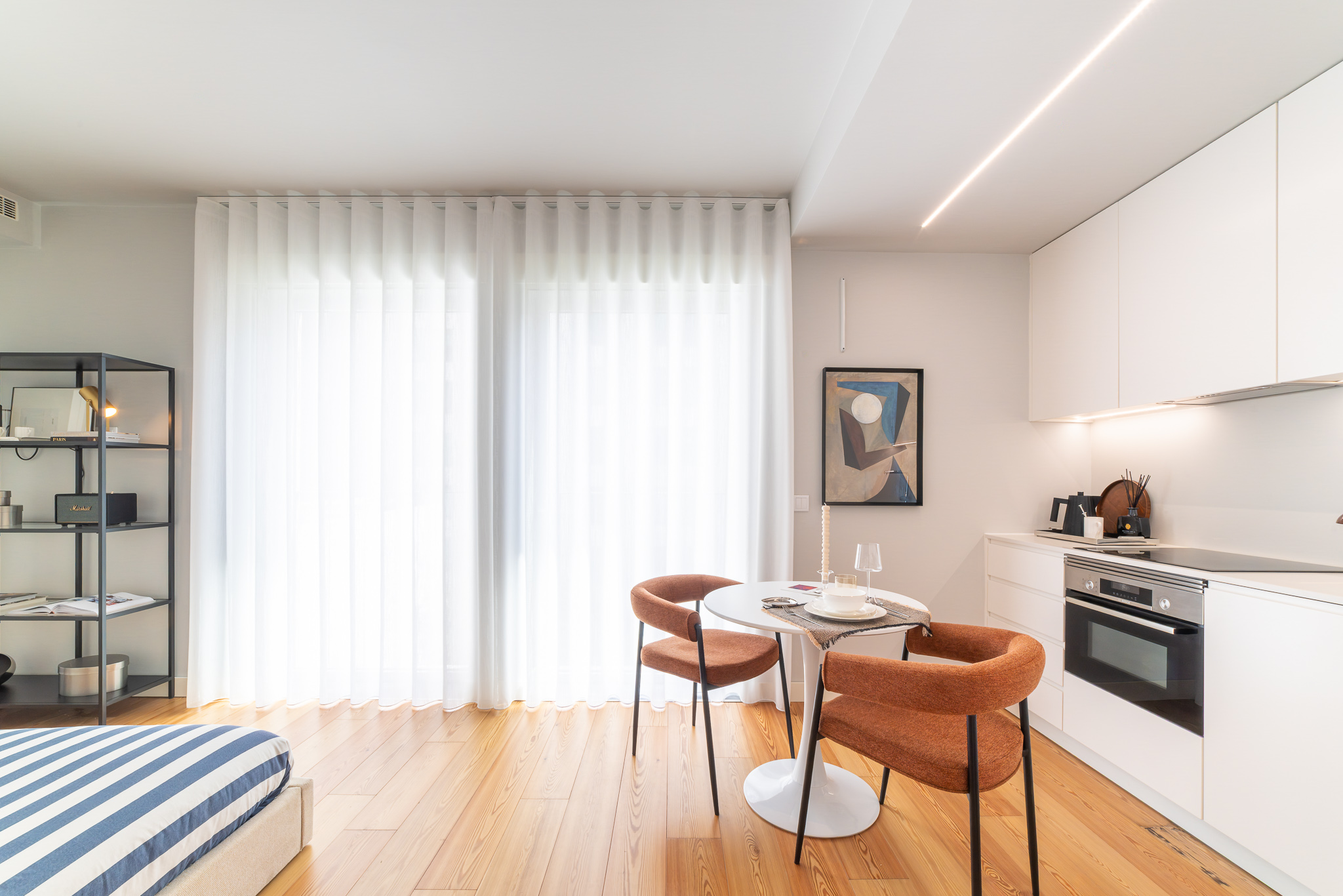 Luxurious studio apartment with pool and garden in Marquês do Pombal.
