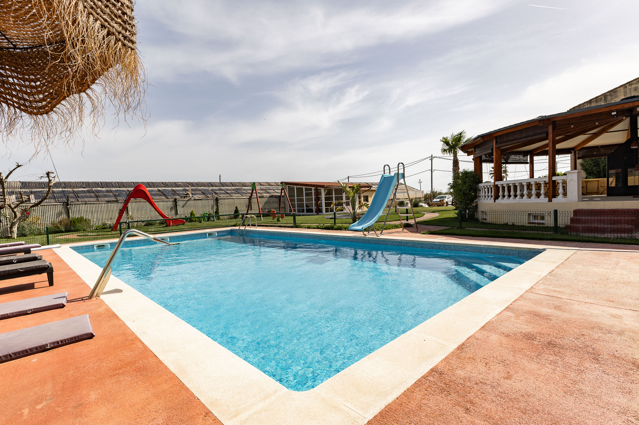 Exclusive home with garden, pool and sea views in Teia