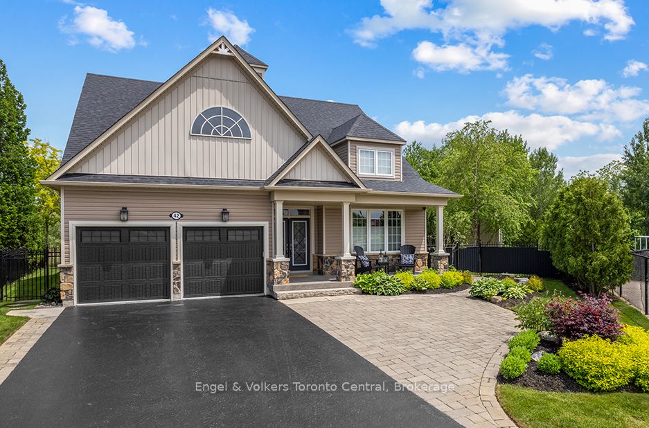 The Perfect Blend Of Luxury, Comfort & Resort Living