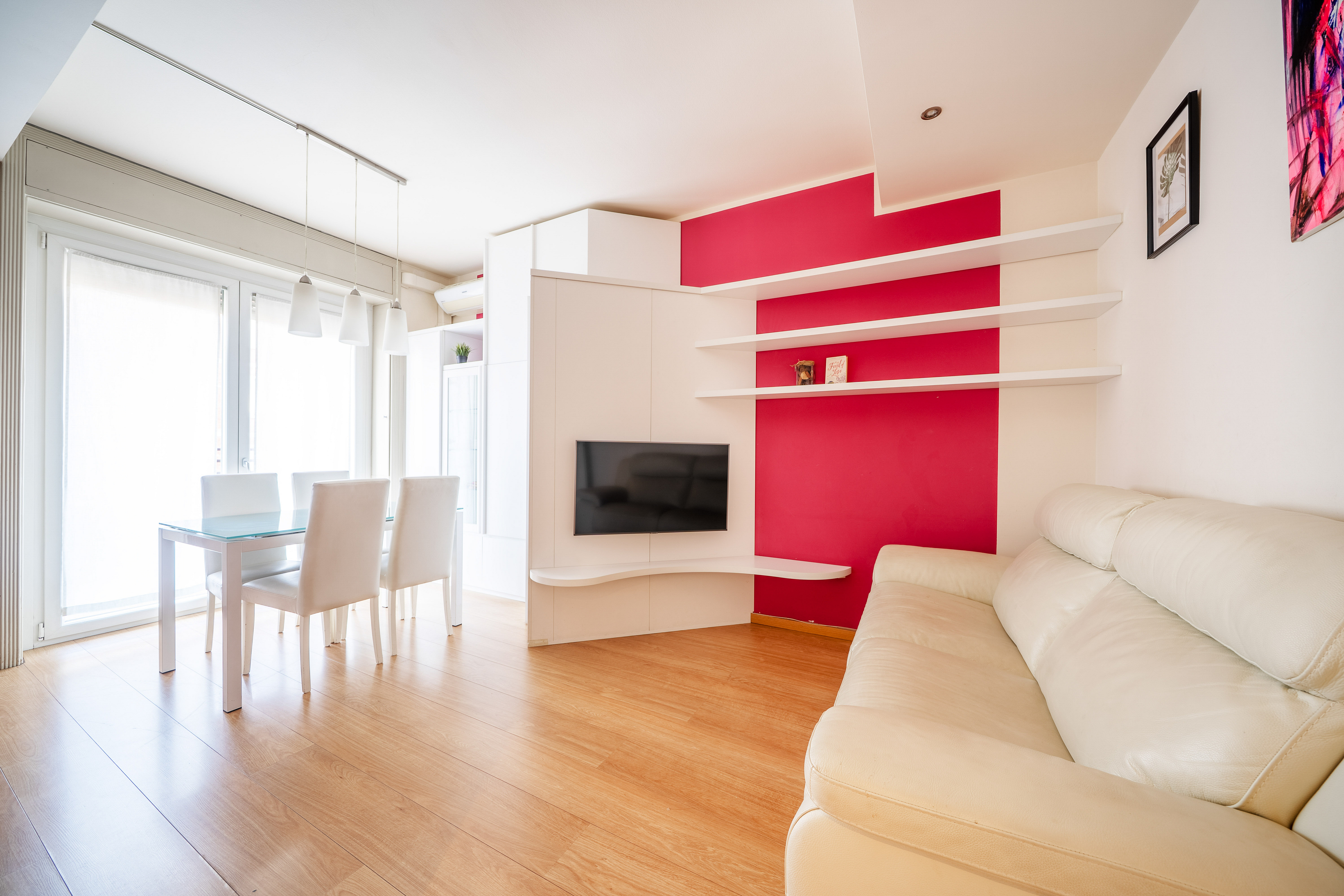 Elegant apartment in via Settala