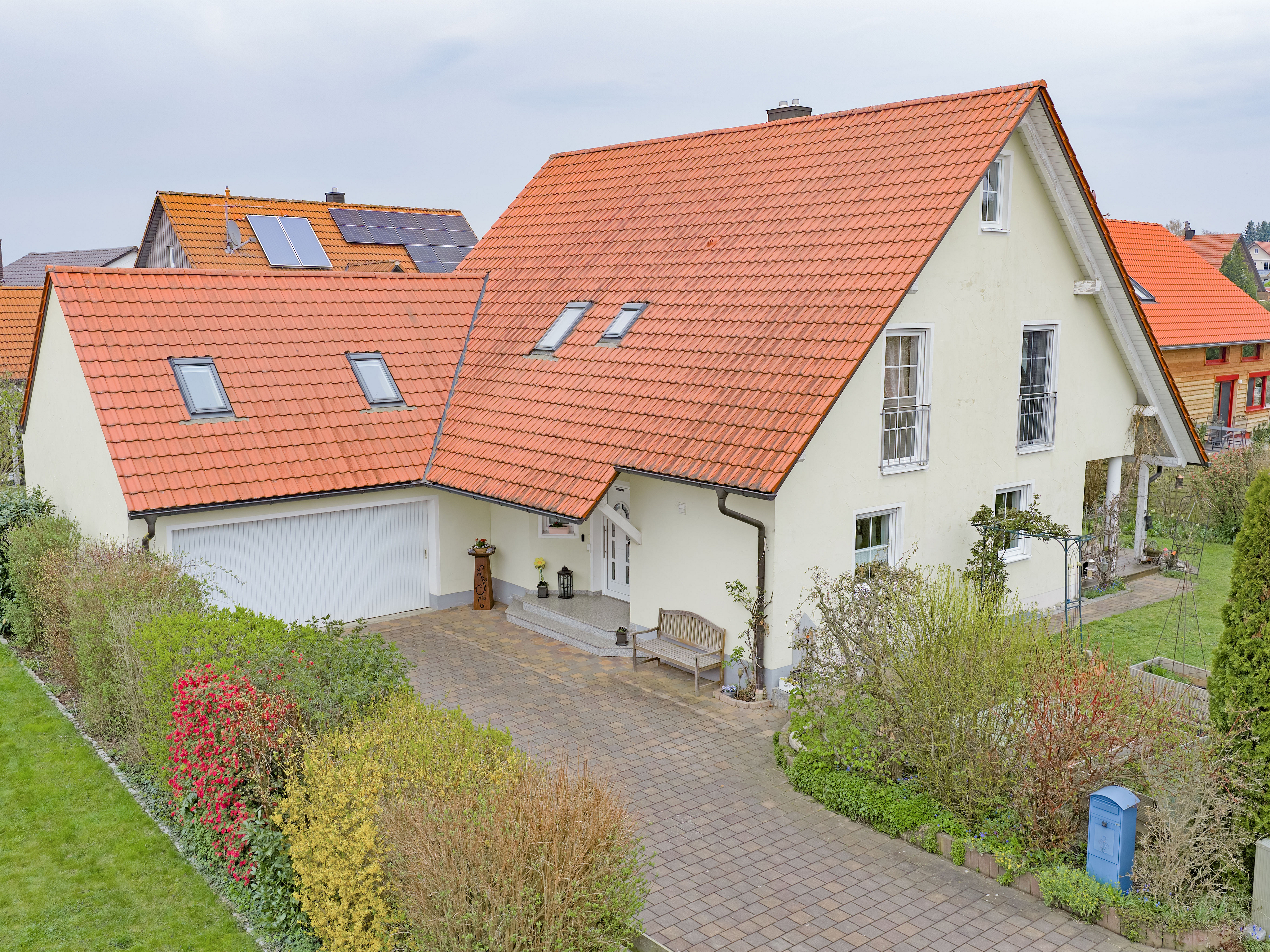 Attraktives Einfamilienhaus  in naturnaher Wohnlage von Pörnbach