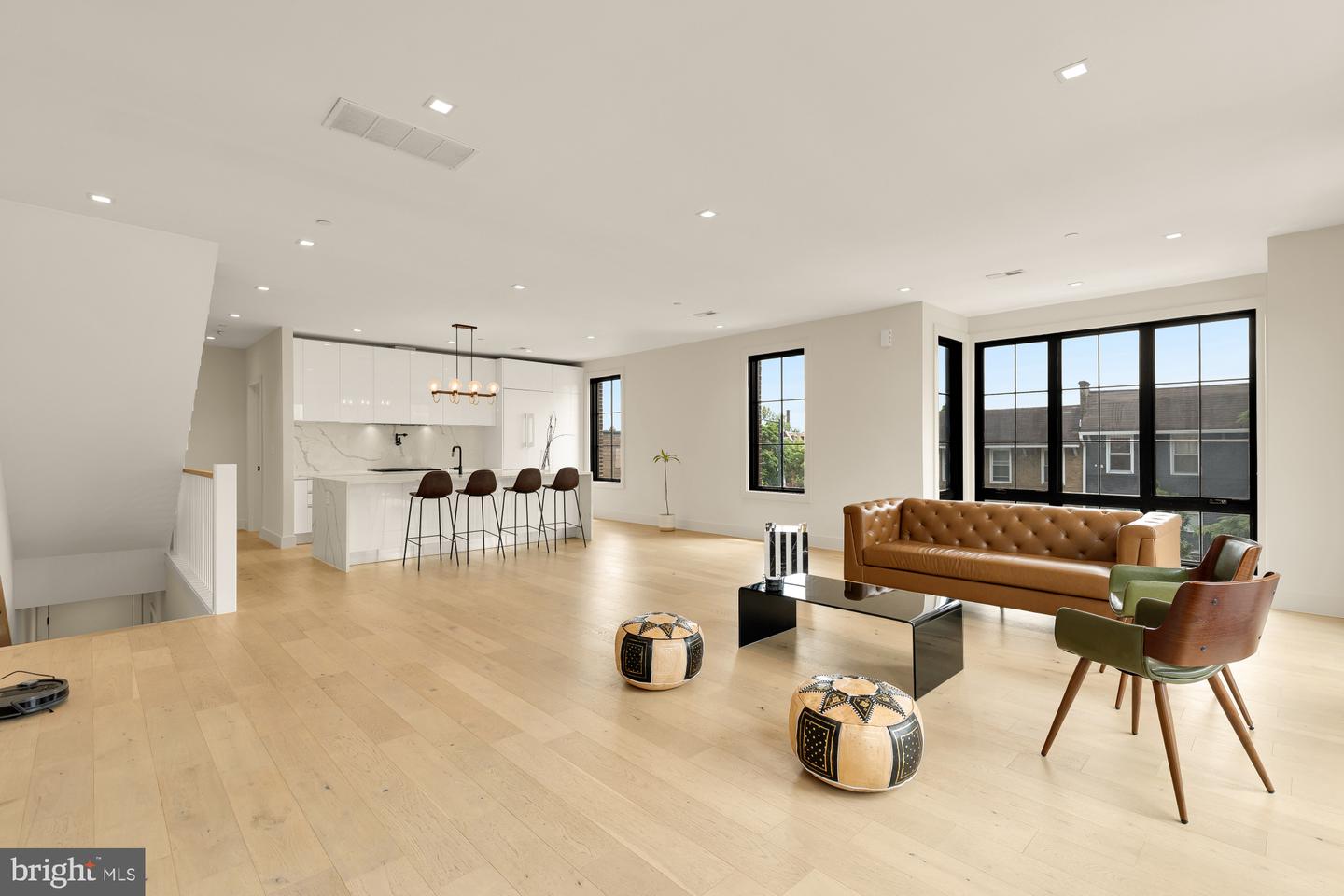 Elevated Eckington Residence with Skyline Views