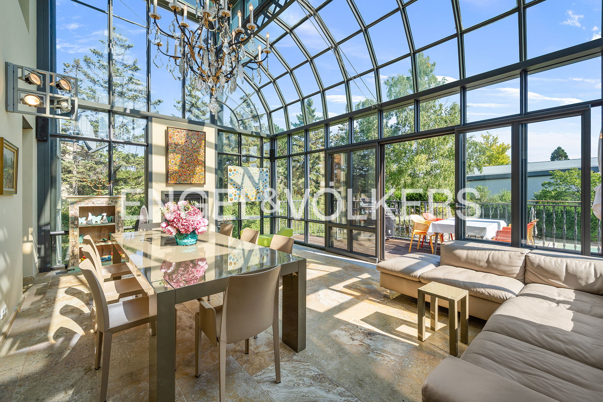 Residenz der Extraklasse – Architektur, Luxus und Lage in vollkommener Harmonie