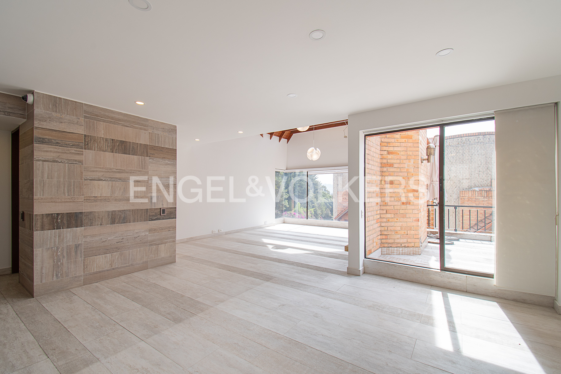Casa en conjunto cerrado con terraza para venta en Altos de Suba