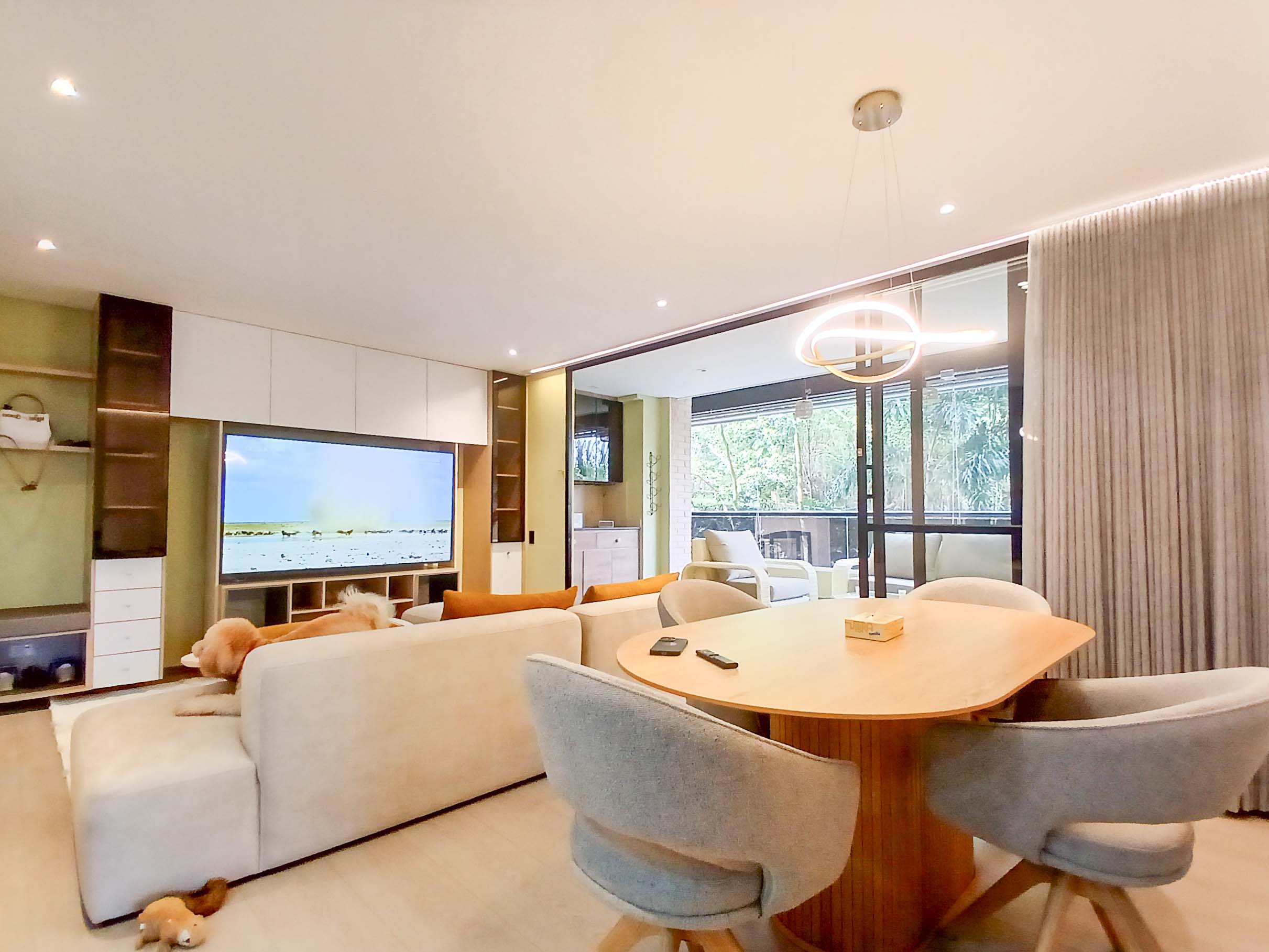 Apartamento con terraza y clubhouse para venta en Loma de Las Brujas, Envigado