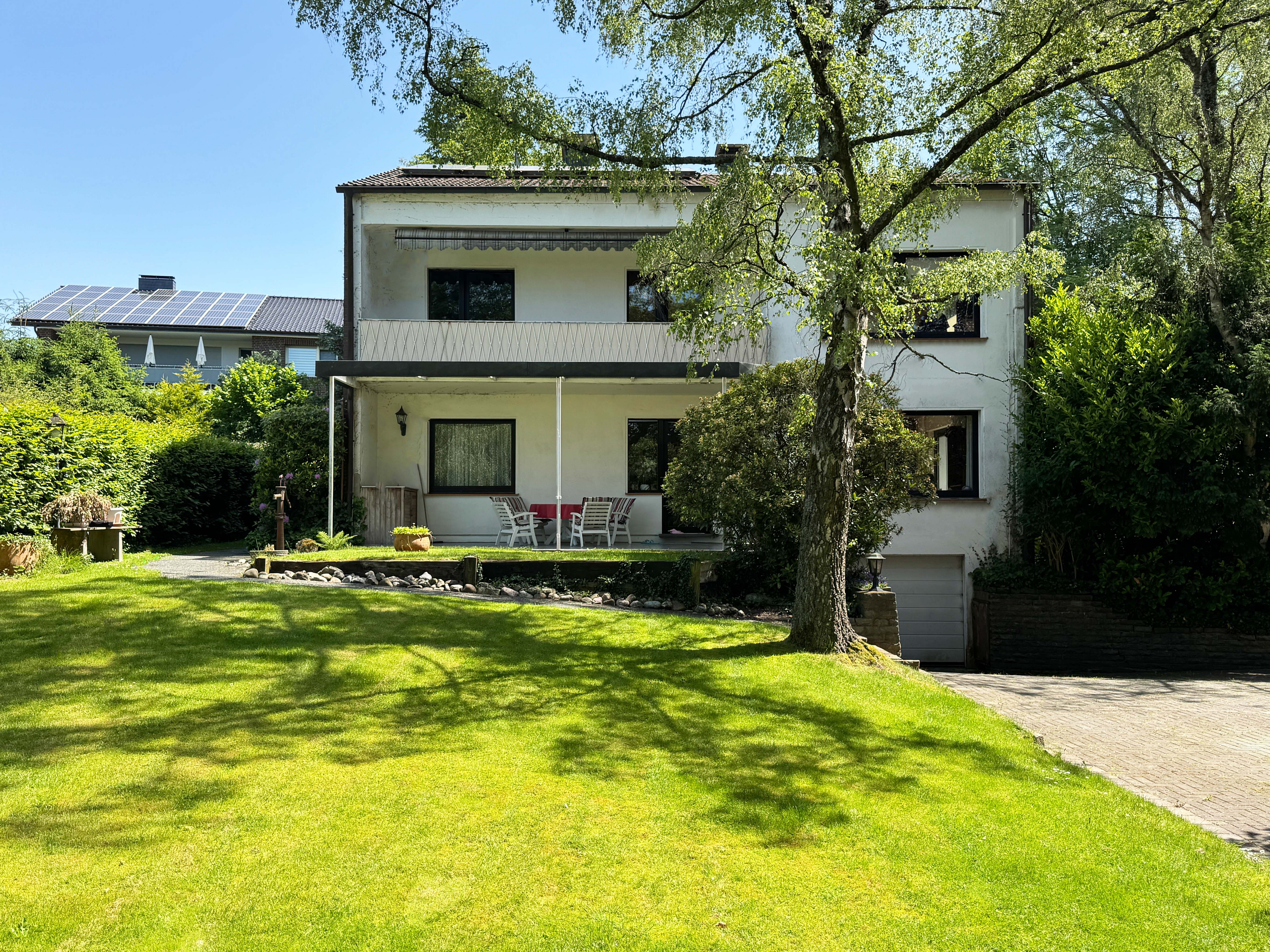 Zweifamilienhaus in exklusiver Lage
