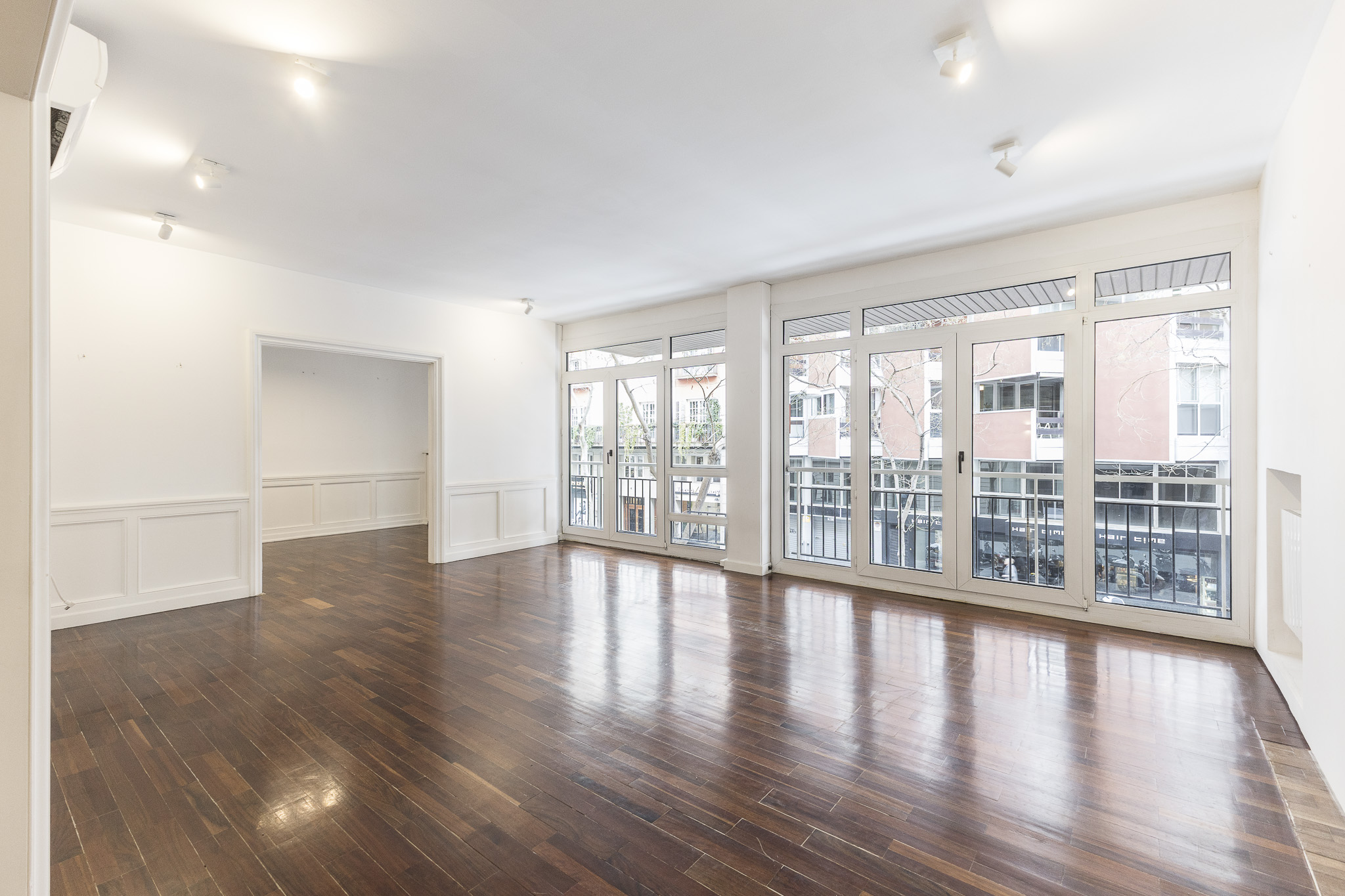 Exclusive flat near Turó Park