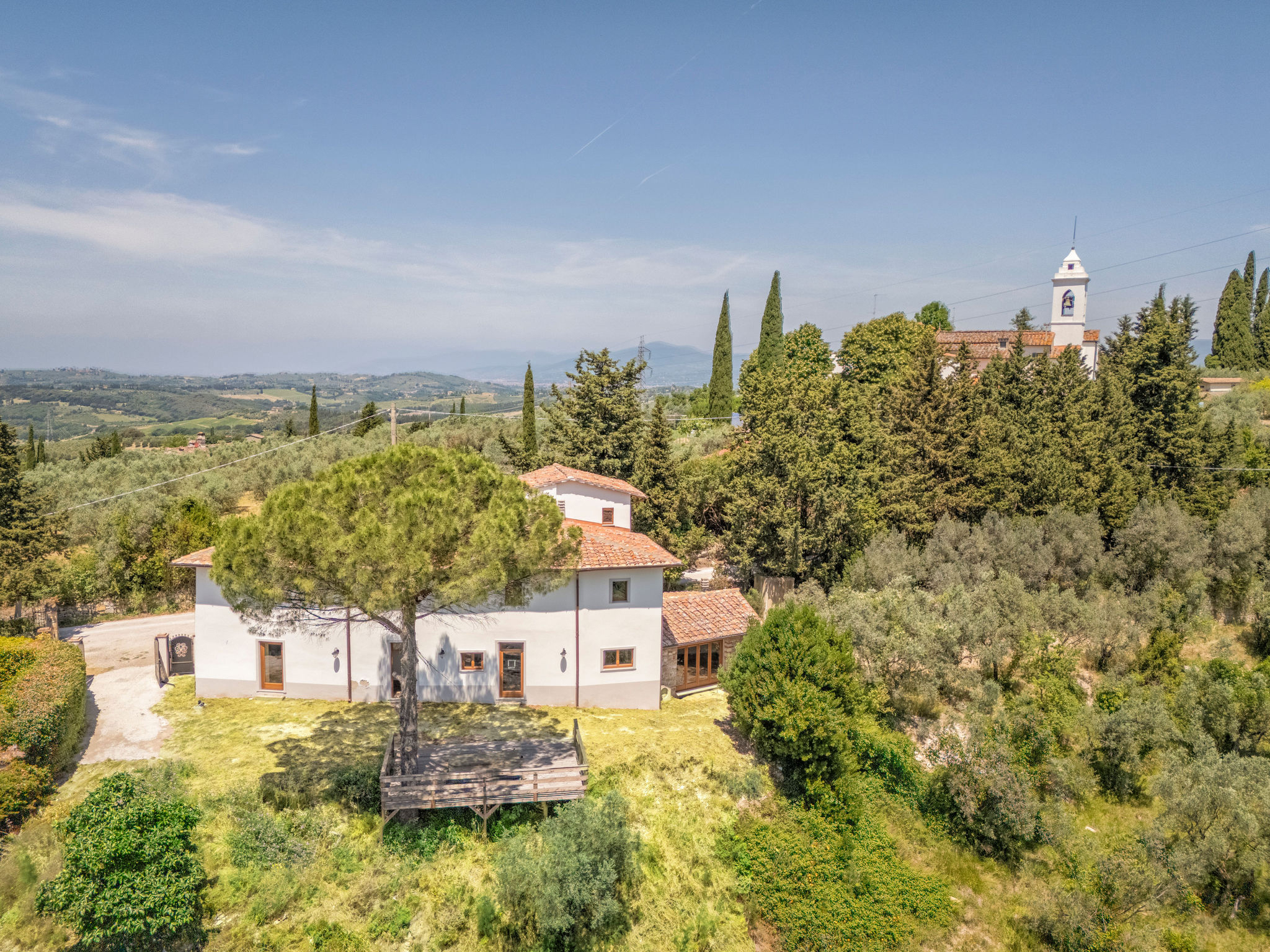 Beautifully Restored Tuscan Farmhouse with Panoramic Views over Chianti